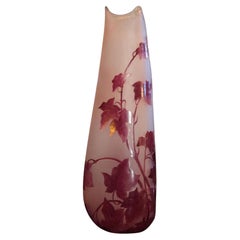 Ancien vase en verre camé Art Nouveau français Legras des années 1920, signé Rubis