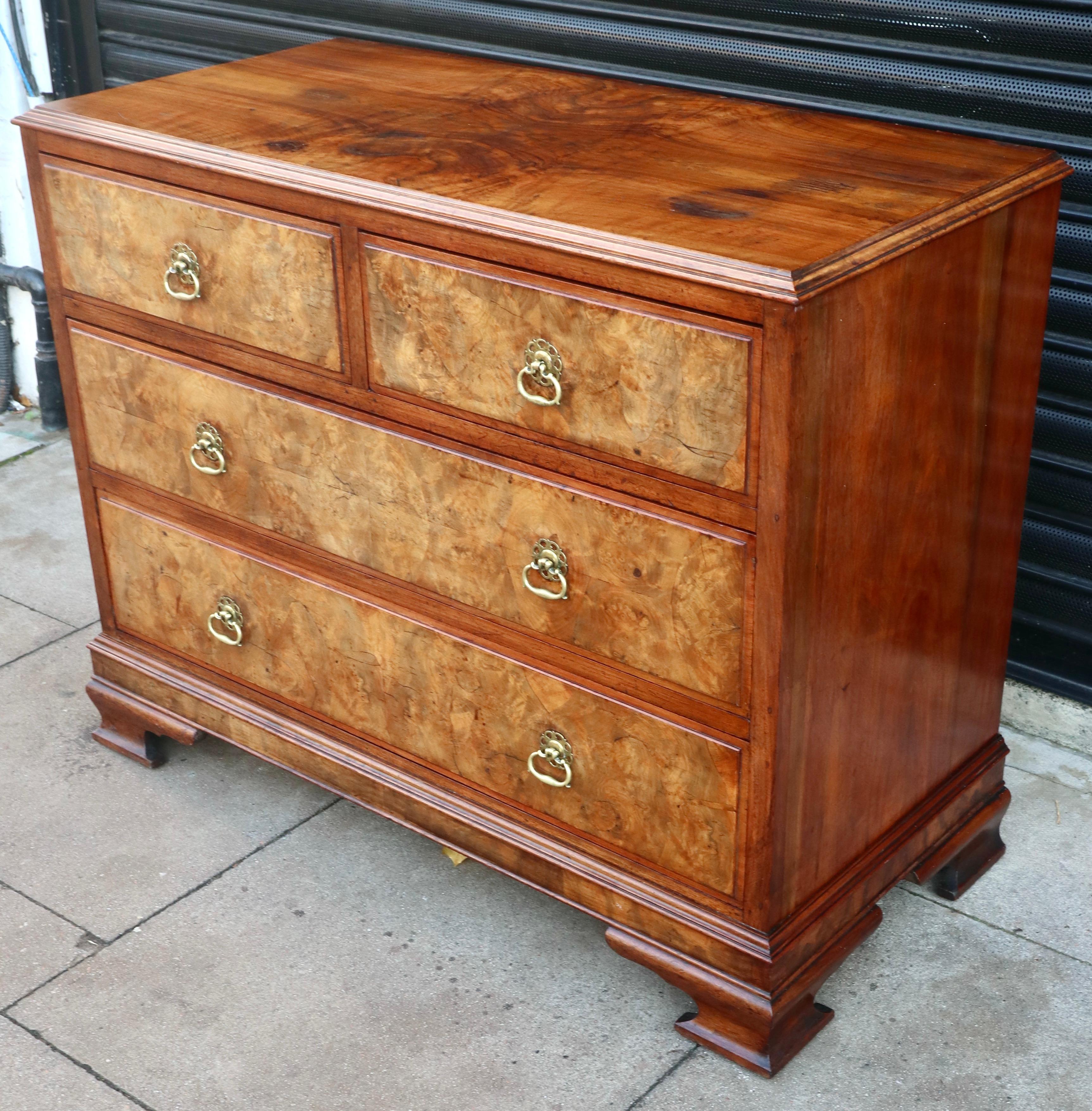 Antique 1920s Mahogany & burr Walnut Chest Of four Drawers For Sale 5