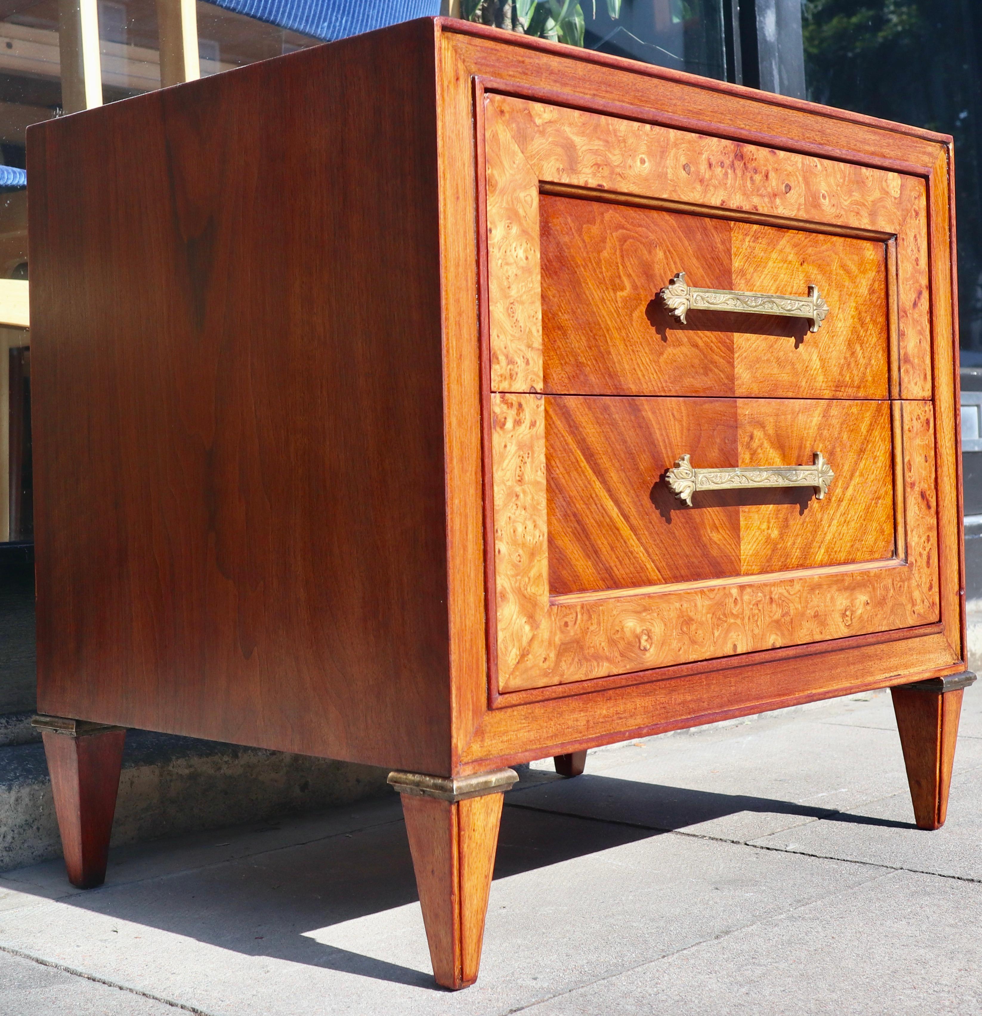 Antique 1920s Mahogany & burr Walnut nightstand/Chest Of two Drawers For Sale 1