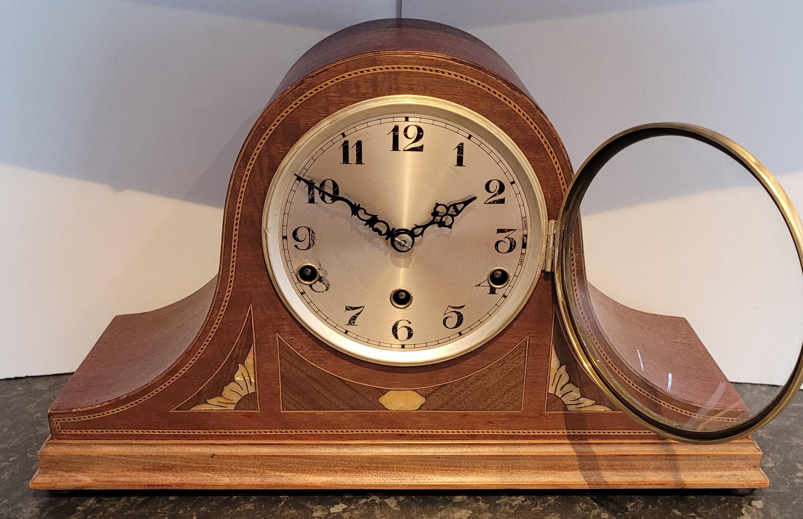 Allemand Antiquité 1920 acajou avec nacre Westminster Clocks à carillon (Service) en vente