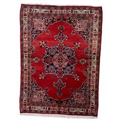 Antique 1920s Persian Kazvin Wool Rug in Warm Red Tones 4.4' x 5.9' - 1C1229