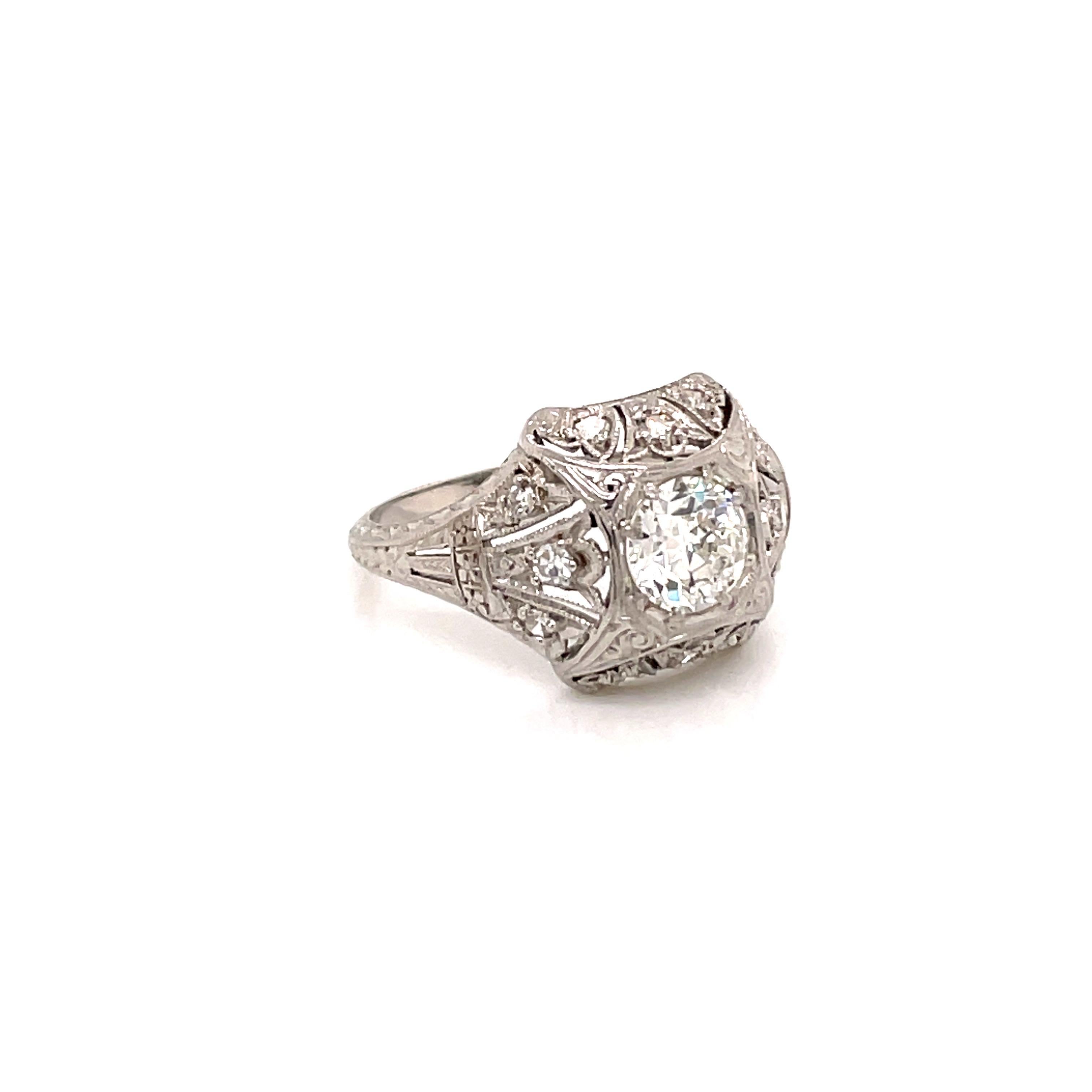 Antiker Verlobungsring aus Platin, 1920er Jahre, 0,74 Karat Diamant (Art déco) im Angebot