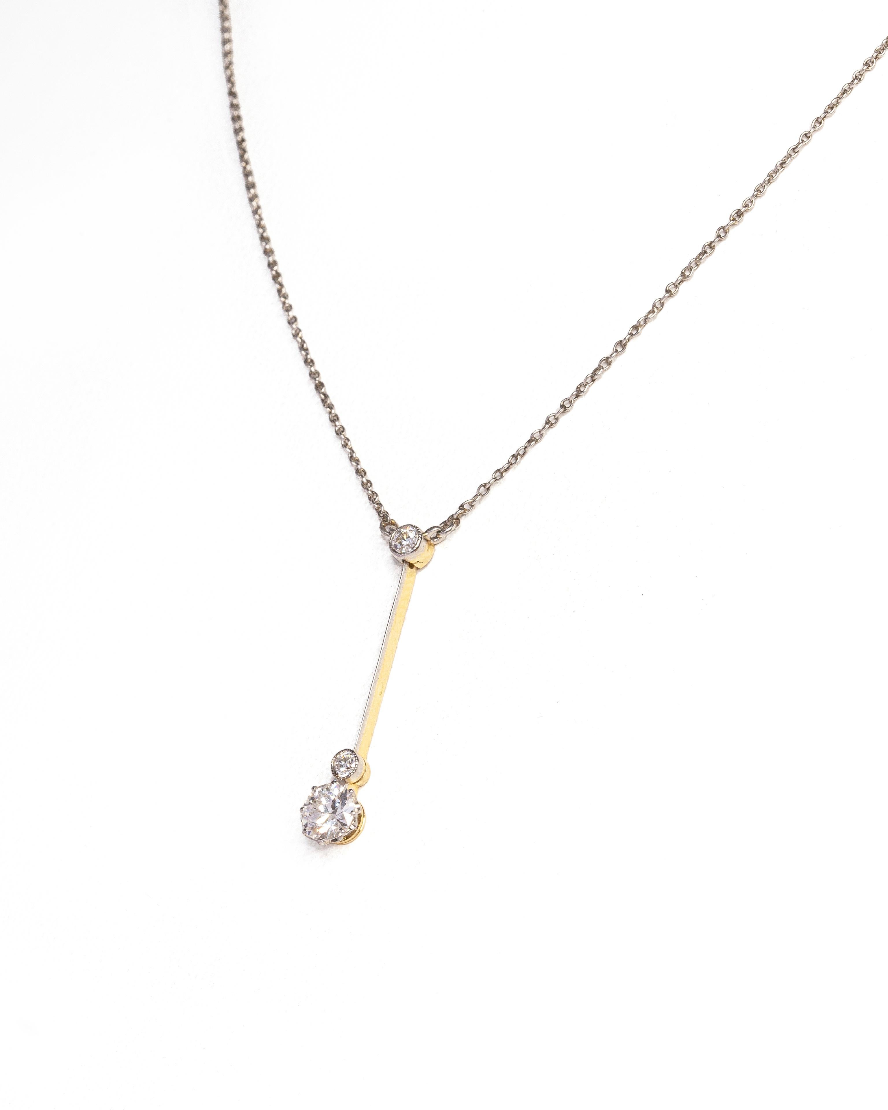 Art Deco Antique 1920s Platinum on Gold Three Stone Diamond Drop Necklace For Sale