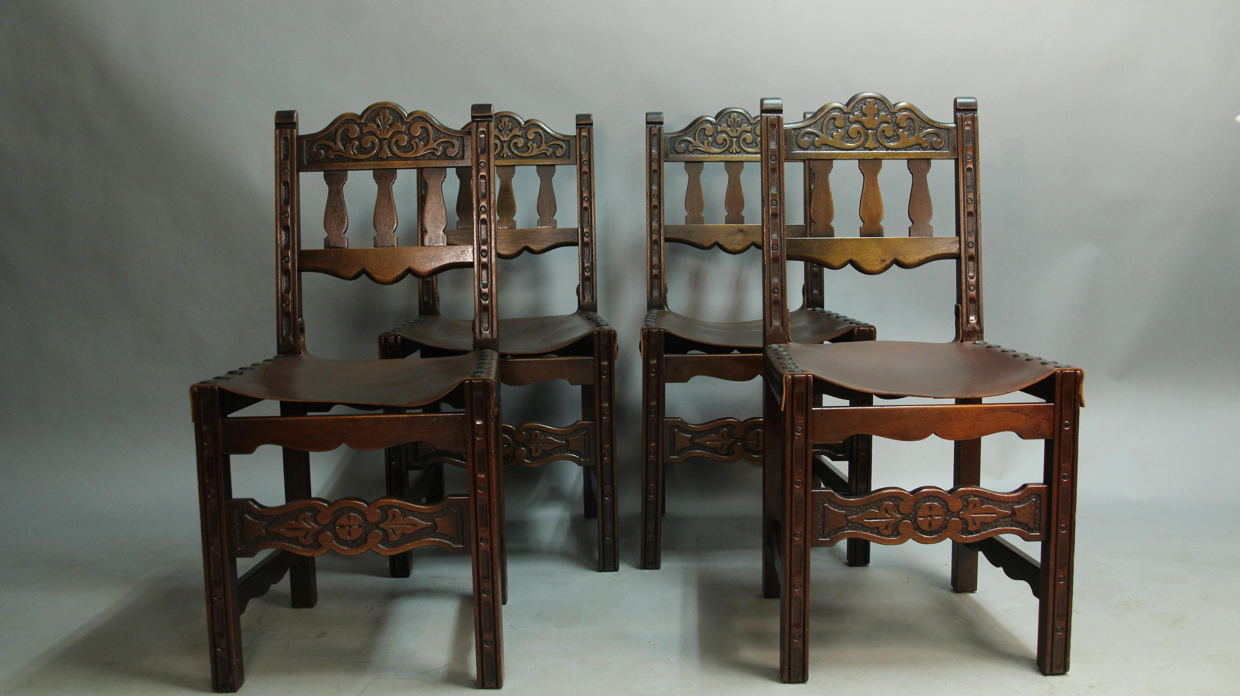Antique 1920s Set of 6 Spanish Revival Dining Room Chairs with Leather (Spanisch Kolonial)