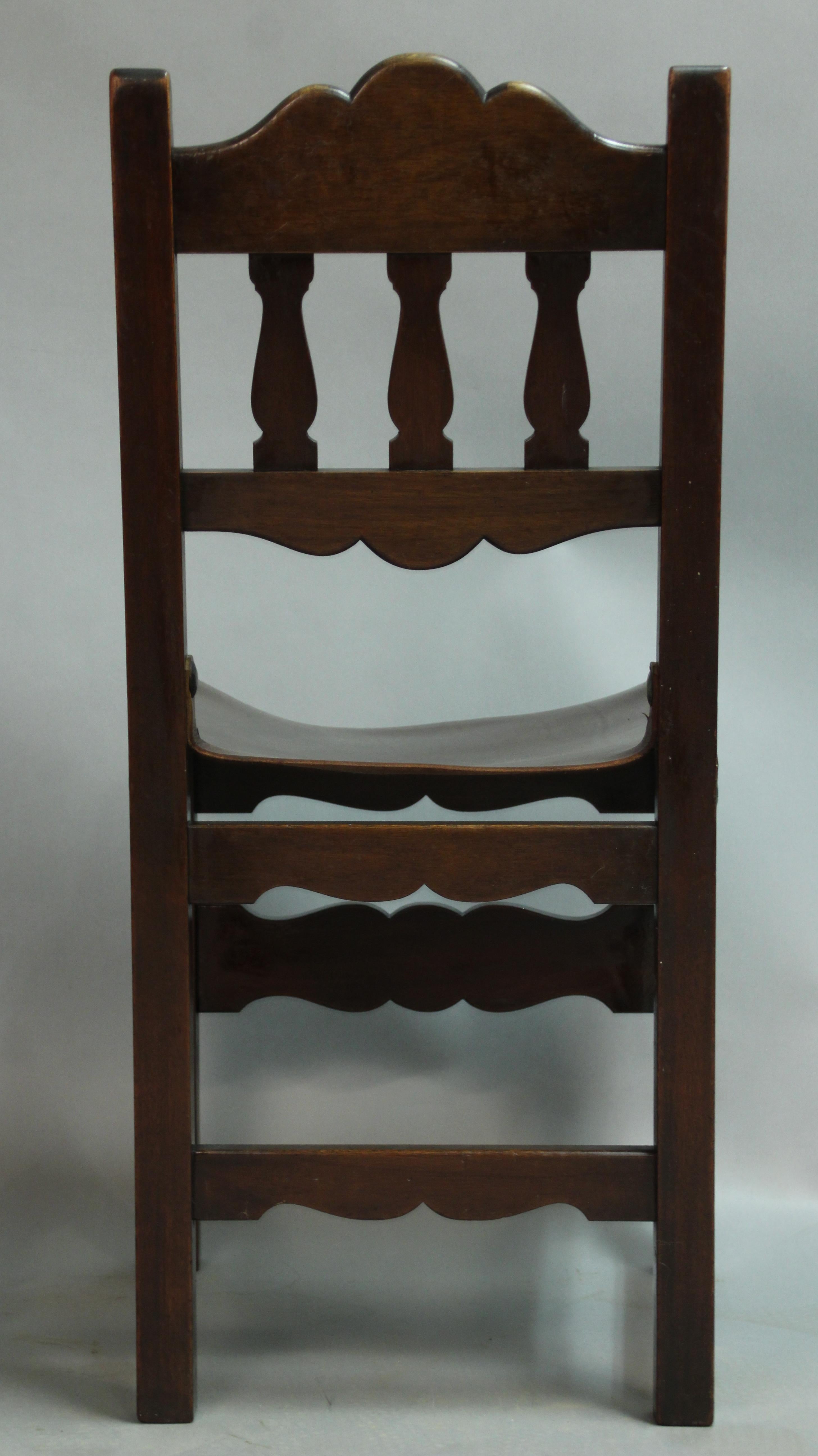 Antique 1920s Set of 6 Spanish Revival Dining Room Chairs with Leather (Nordamerikanisch)