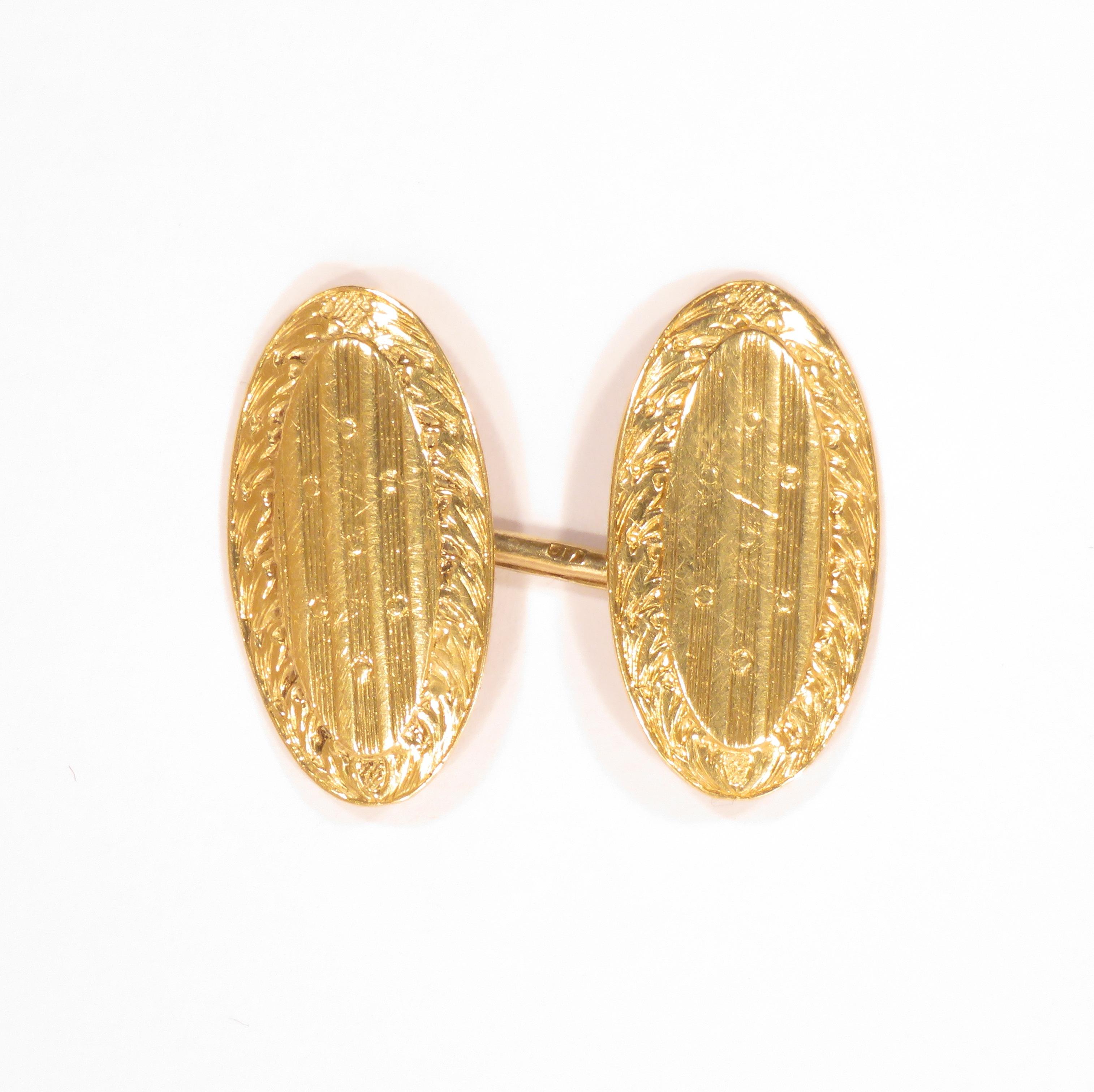 18k gold oval shaped engraved cufflinks.
Ovals are 22 X 12 millimeters / 0,866 X 0,472 inches
________________________________________________________________________

Something about Botta Gioielli...

Botta Gioielli is a two generation company.