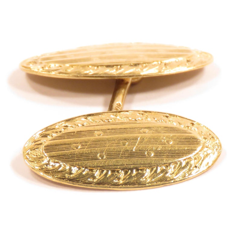 Antique 1920s Yellow Gold Engraved Cufflinks In Excellent Condition For Sale In Milano, IT