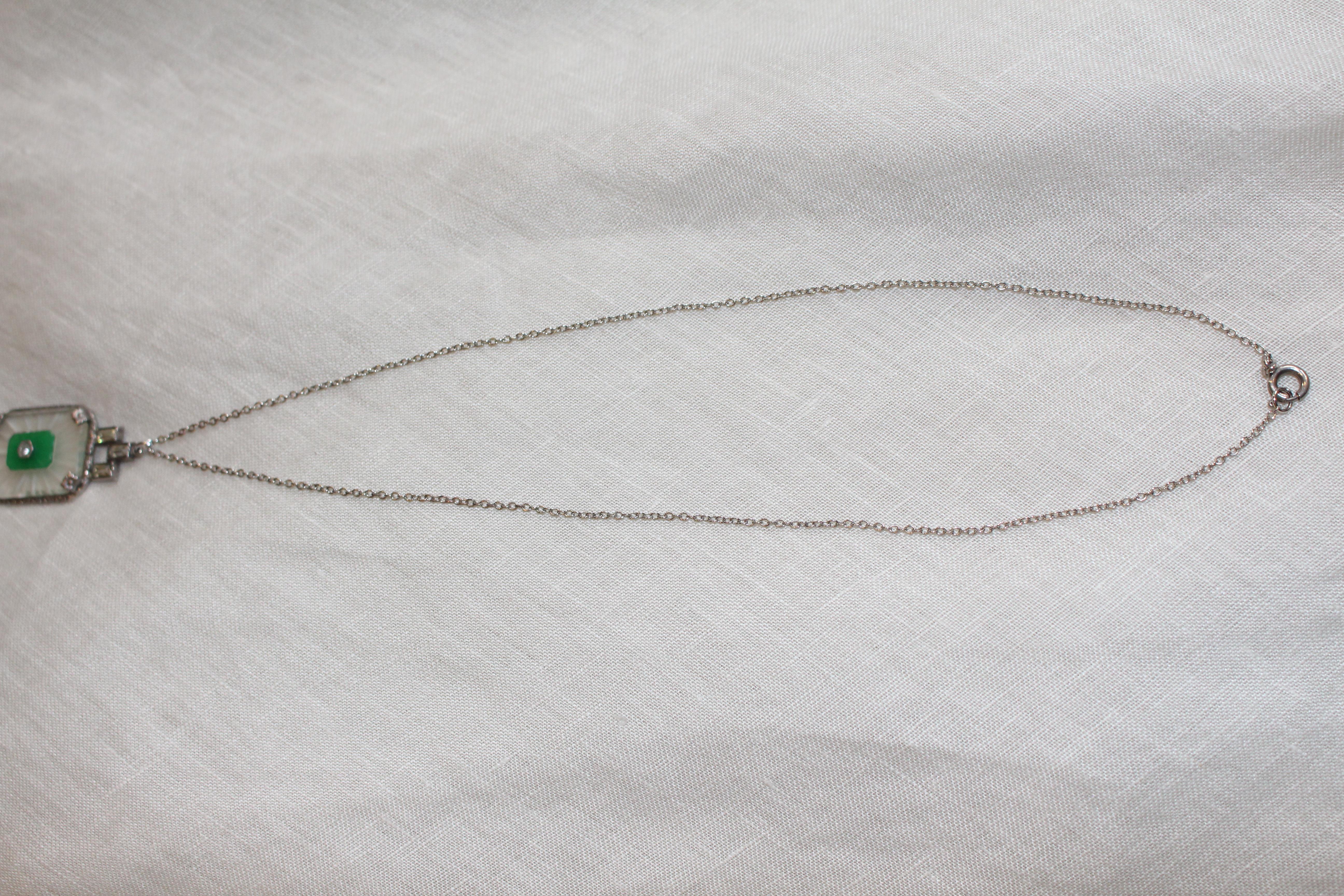 Other 1930 Art Deco Paste Jade Glass Drop Pendant Necklace Sautoir Silver Chain For Sale