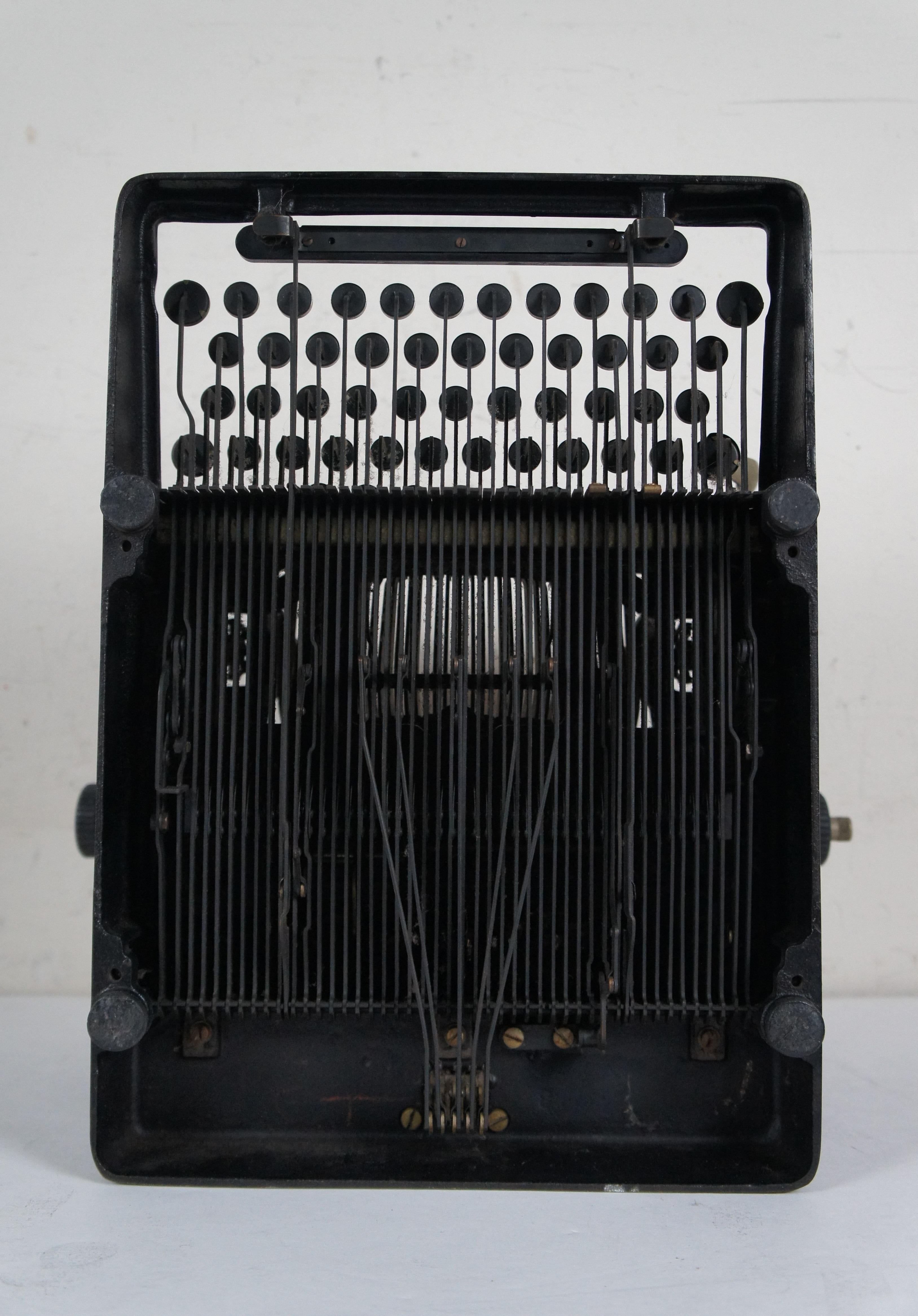 Antike 1930 LC Smith & Corona Standard & Silent No 8 Schreibmaschine 15