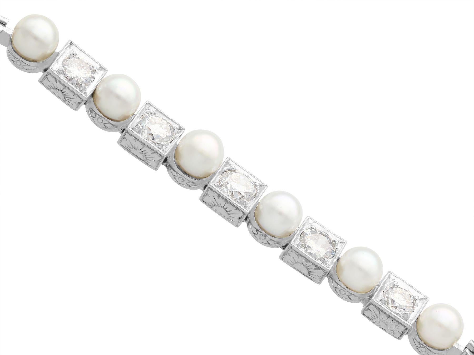 1930s Antique 1.38 Carat Diamond and Cultured Pearl White Gold Bracelet In Excellent Condition For Sale In Jesmond, Newcastle Upon Tyne
