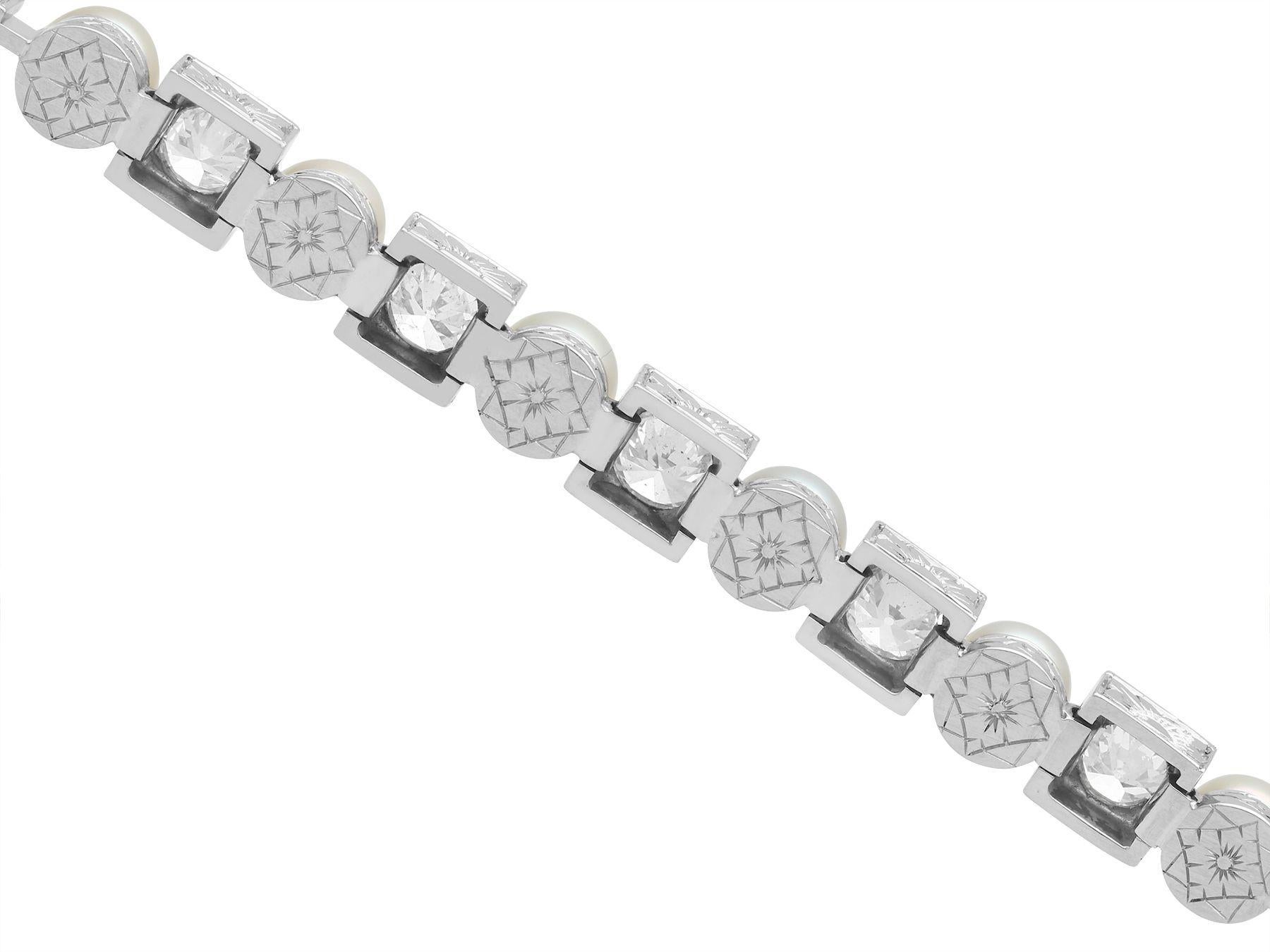 1930s Antique 1.38 Carat Diamond and Cultured Pearl White Gold Bracelet For Sale 1