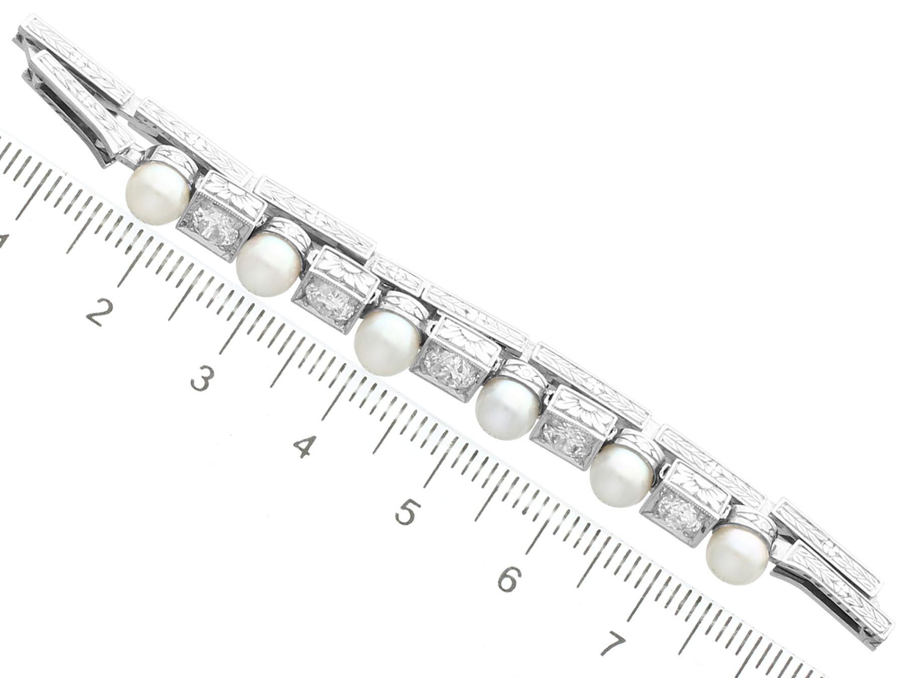 1930s Antique 1.38 Carat Diamond and Cultured Pearl White Gold Bracelet For Sale 2