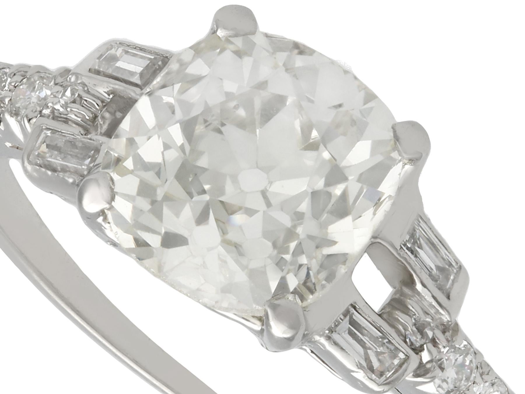 Art Deco Antique 1930s 2.21 Carat Diamond and Platinum Solitaire Ring