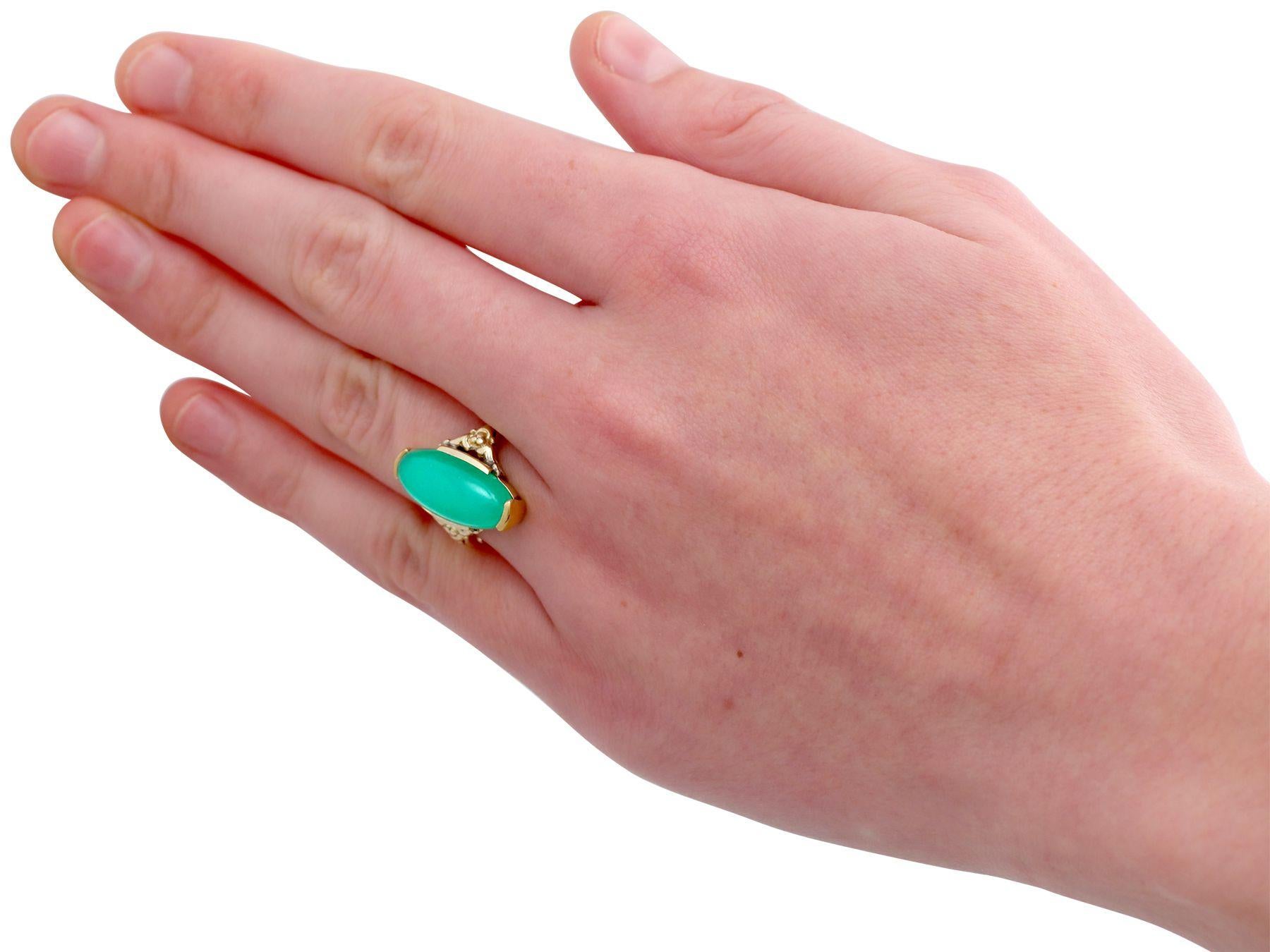 Oval Cut Antique 1930s 6.60 Carat Cabochon Cut Chrysoprase and Yellow Gold Cocktail Ring
