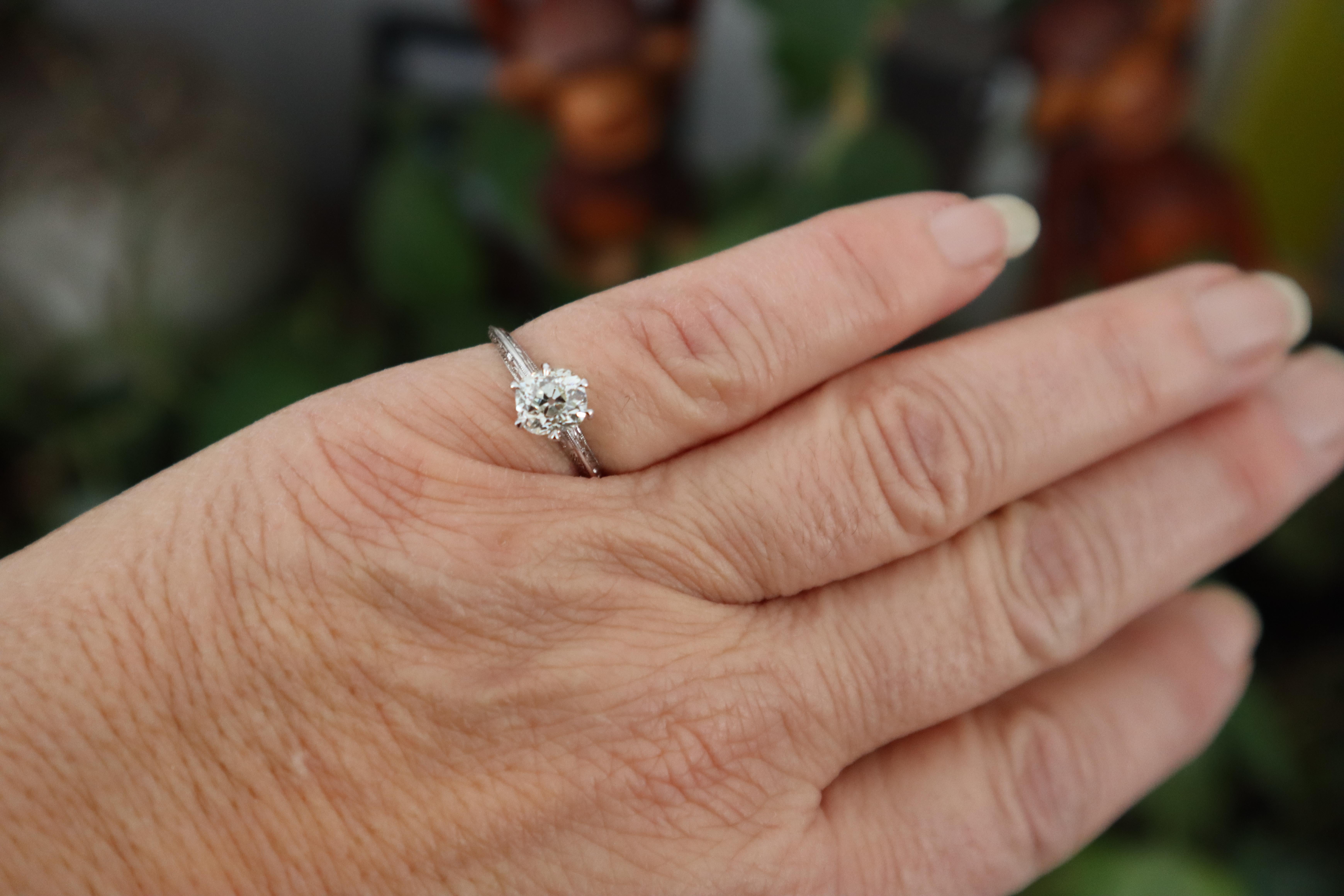 Women's Antique 1930s Cushion Cut Diamond Gold Engagement Ring