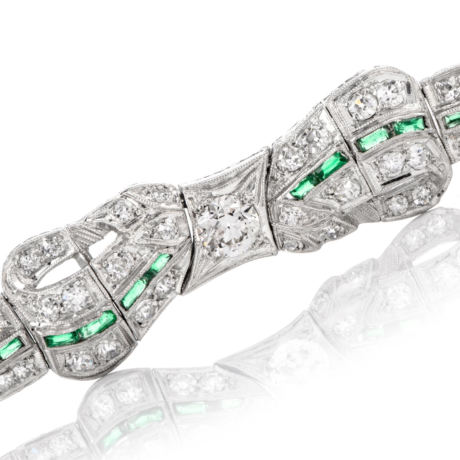 Antique 1930s Diamond Emerald Platinum Ribbon and Bow Bracelet In Excellent Condition In Miami, FL