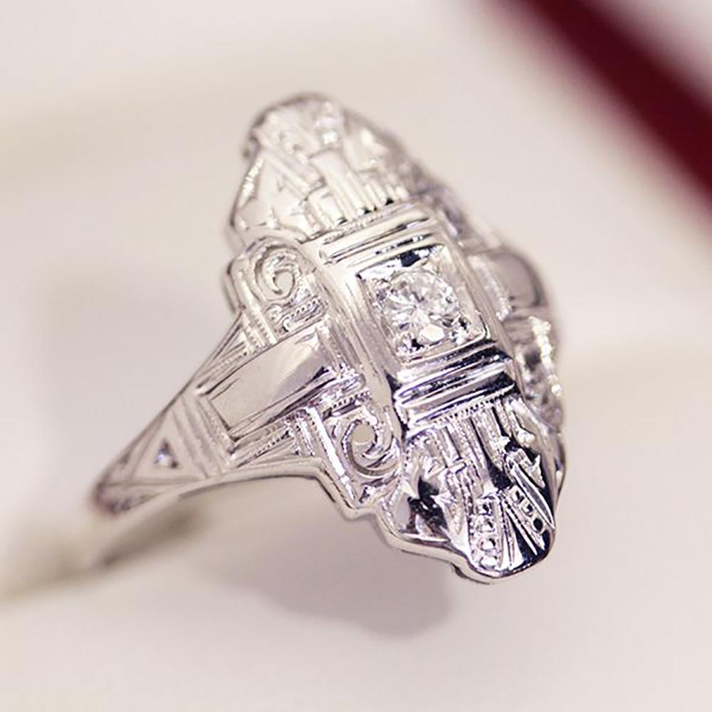 Art Deco Antique 1930s Diamond Gold Ring For Sale