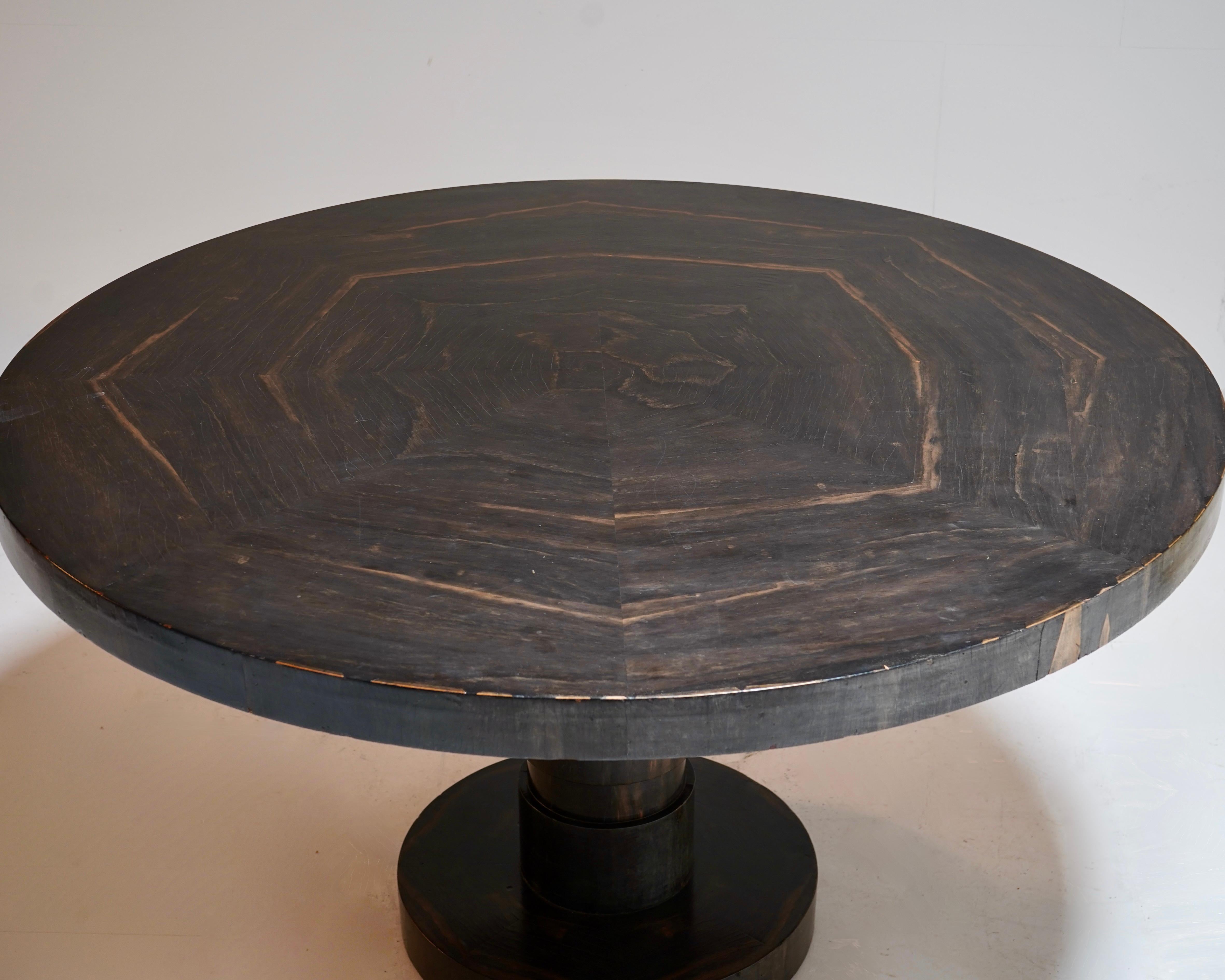 Antique 1930s Ebonised Pedestal Guéridon Hall Centre Dining Table In Good Condition In Dorchester, GB