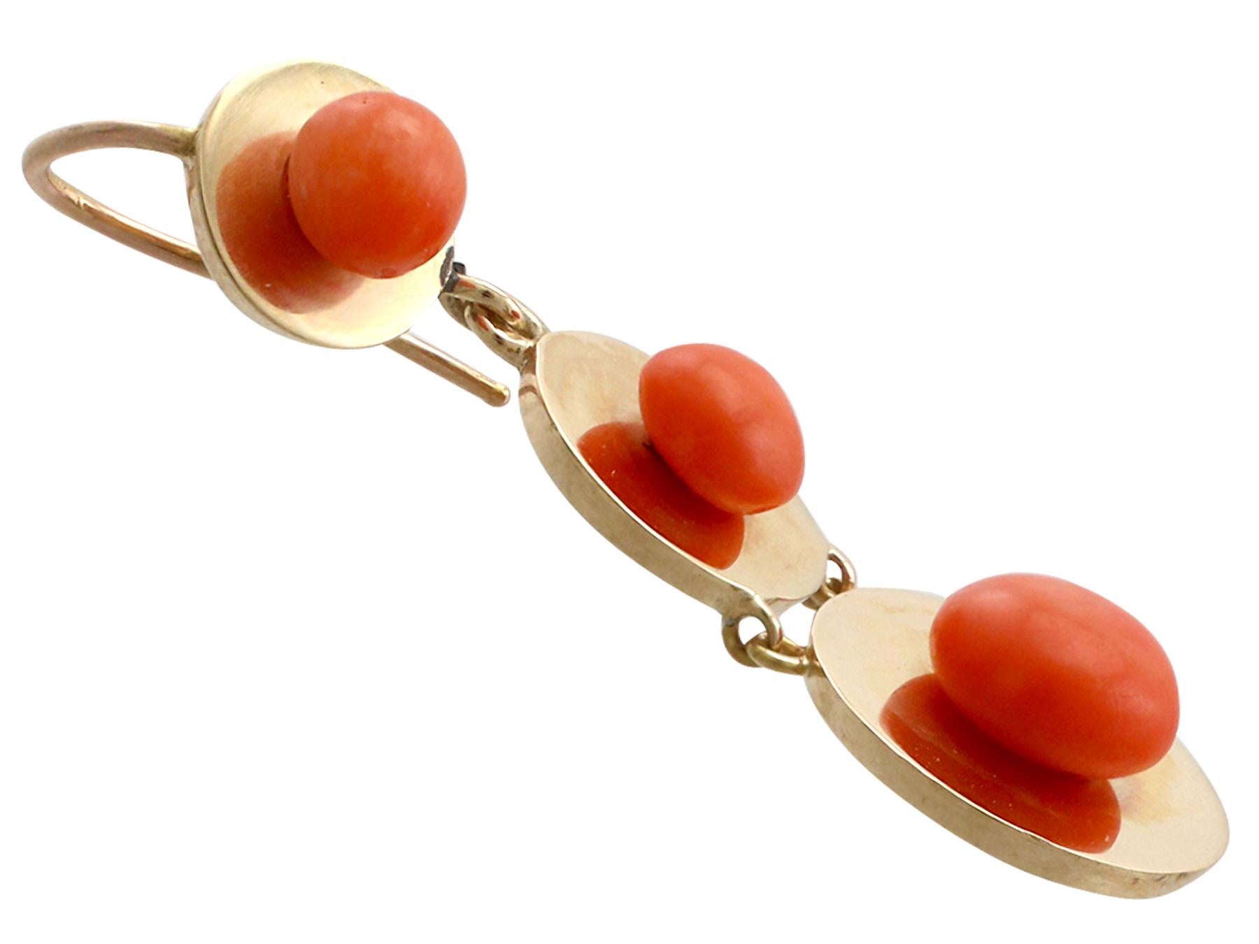 Antique 1930s French Red Coral and Yellow Gold Jewelry Set For Sale 6