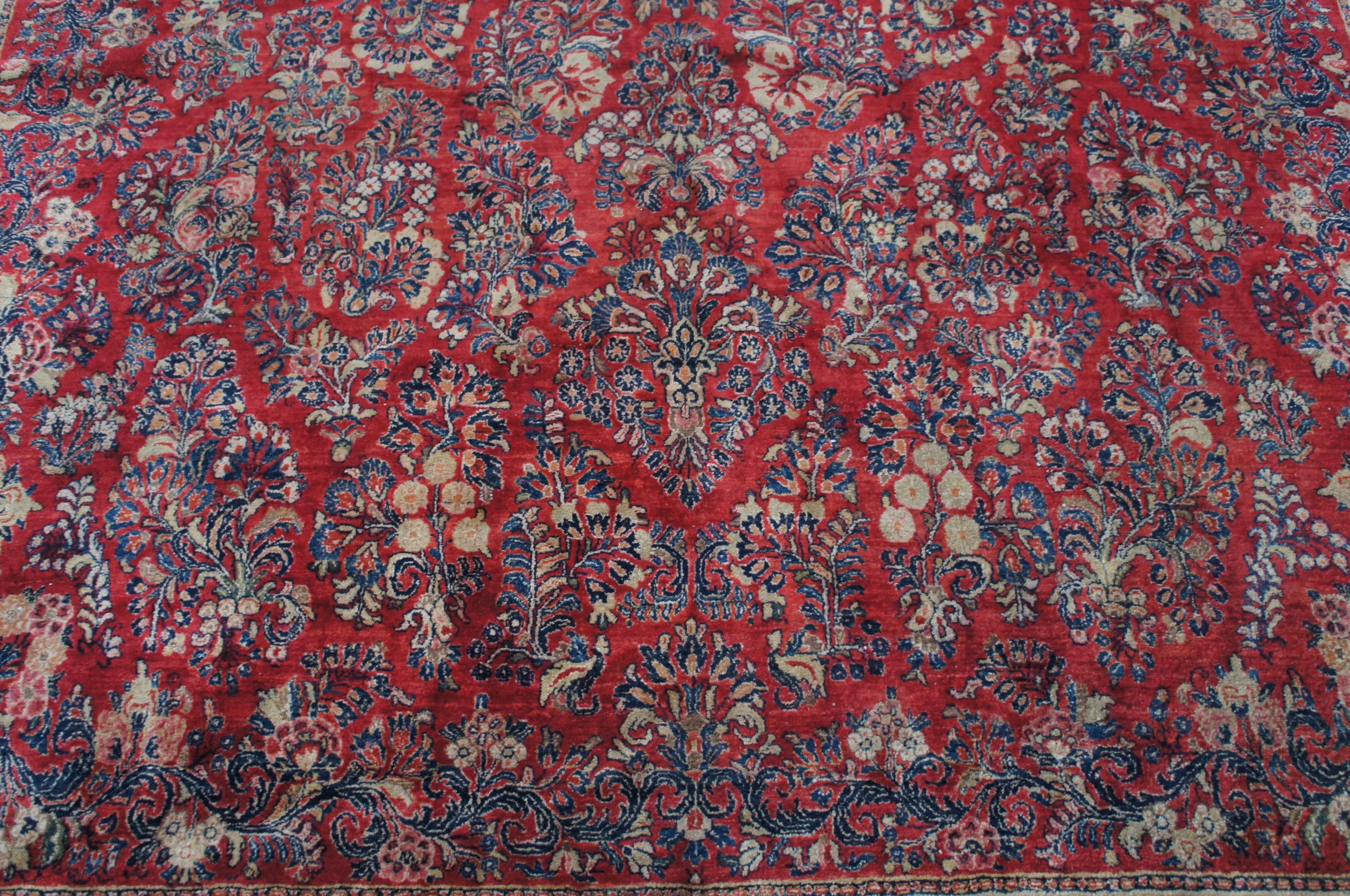Metà XX secolo Tappeto Sarouk persiano del 1930 in cotone e lana con motivi floreali, 14' x 18' in vendita