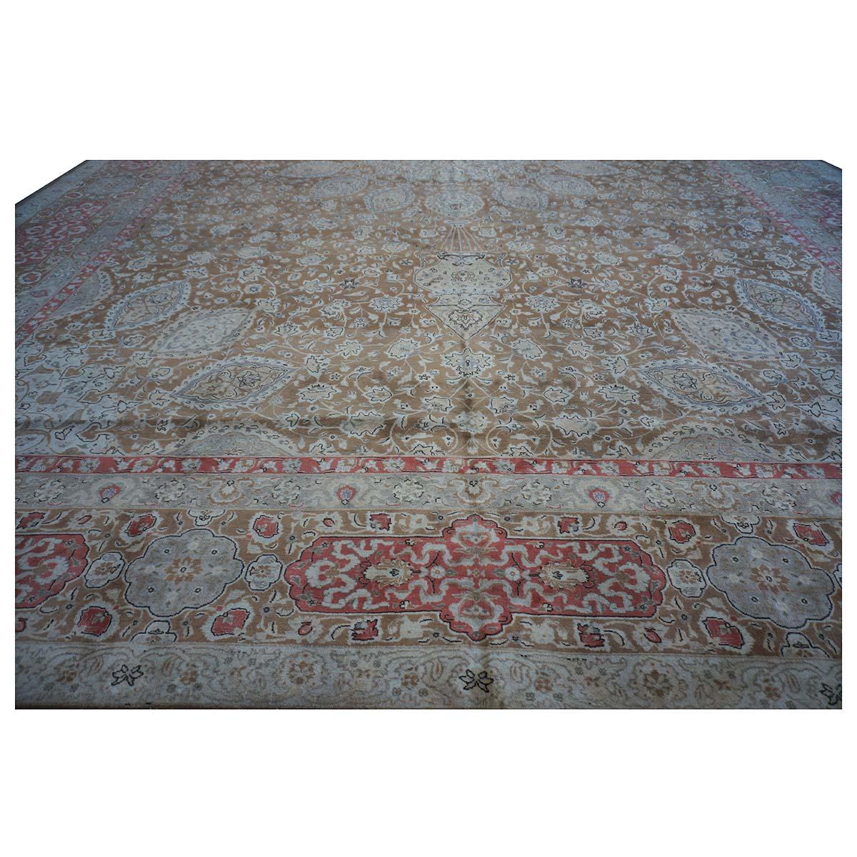 Antique 1930s Persian Tabriz 13x20 Brown & Salmon Oversized Handmade Area Rug For Sale 3