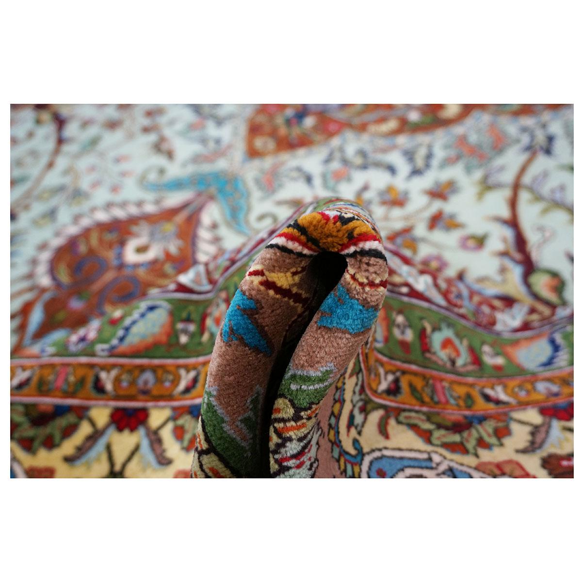 Tapis persan Tabriz 9x13 des années 1930, fait à la main, vert clair et argile claire en vente 1