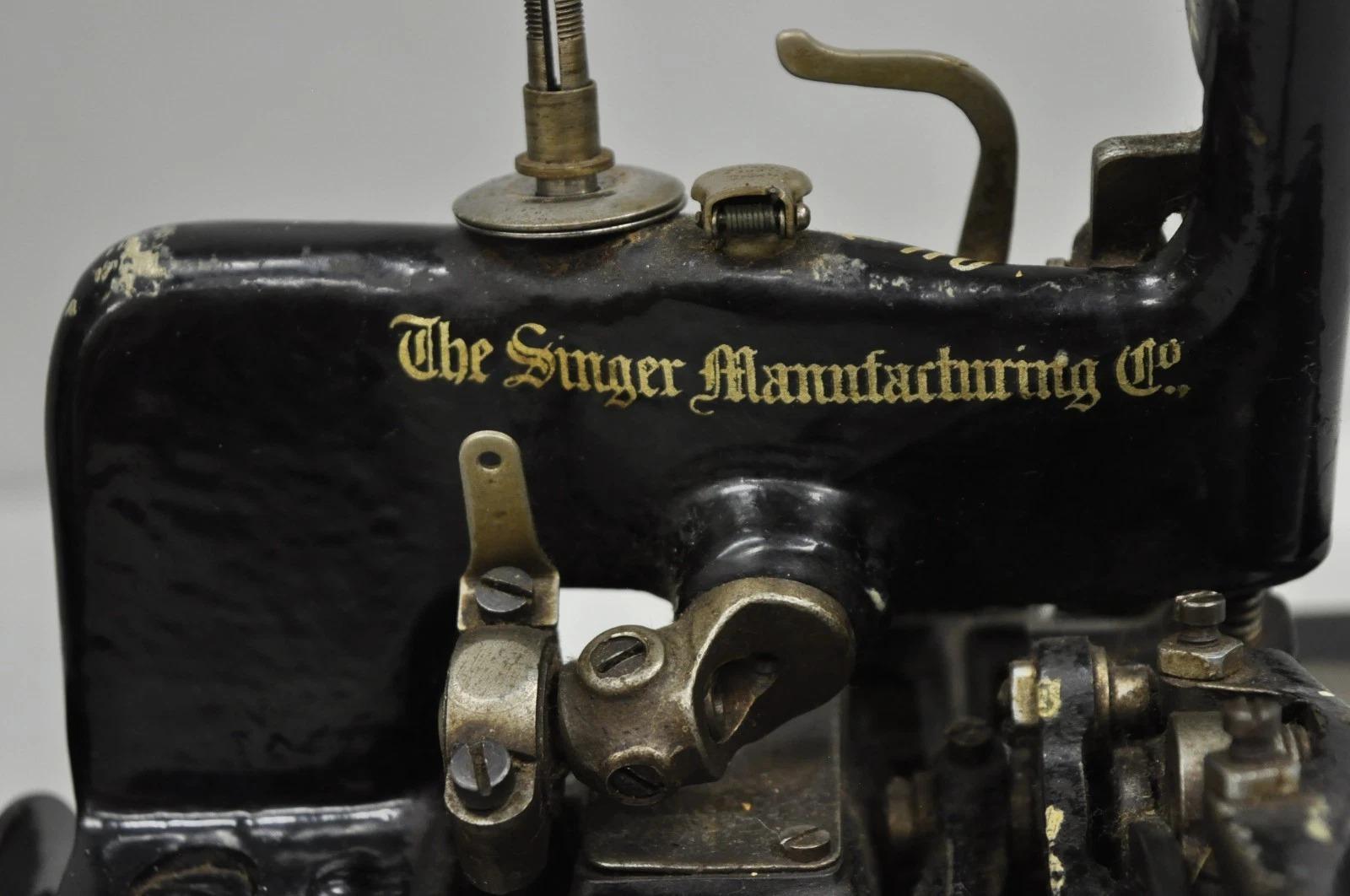 Antigua máquina de coser overlock Singer 81-K78 de los años 30, fabricada en Gran Bretaña en venta 4