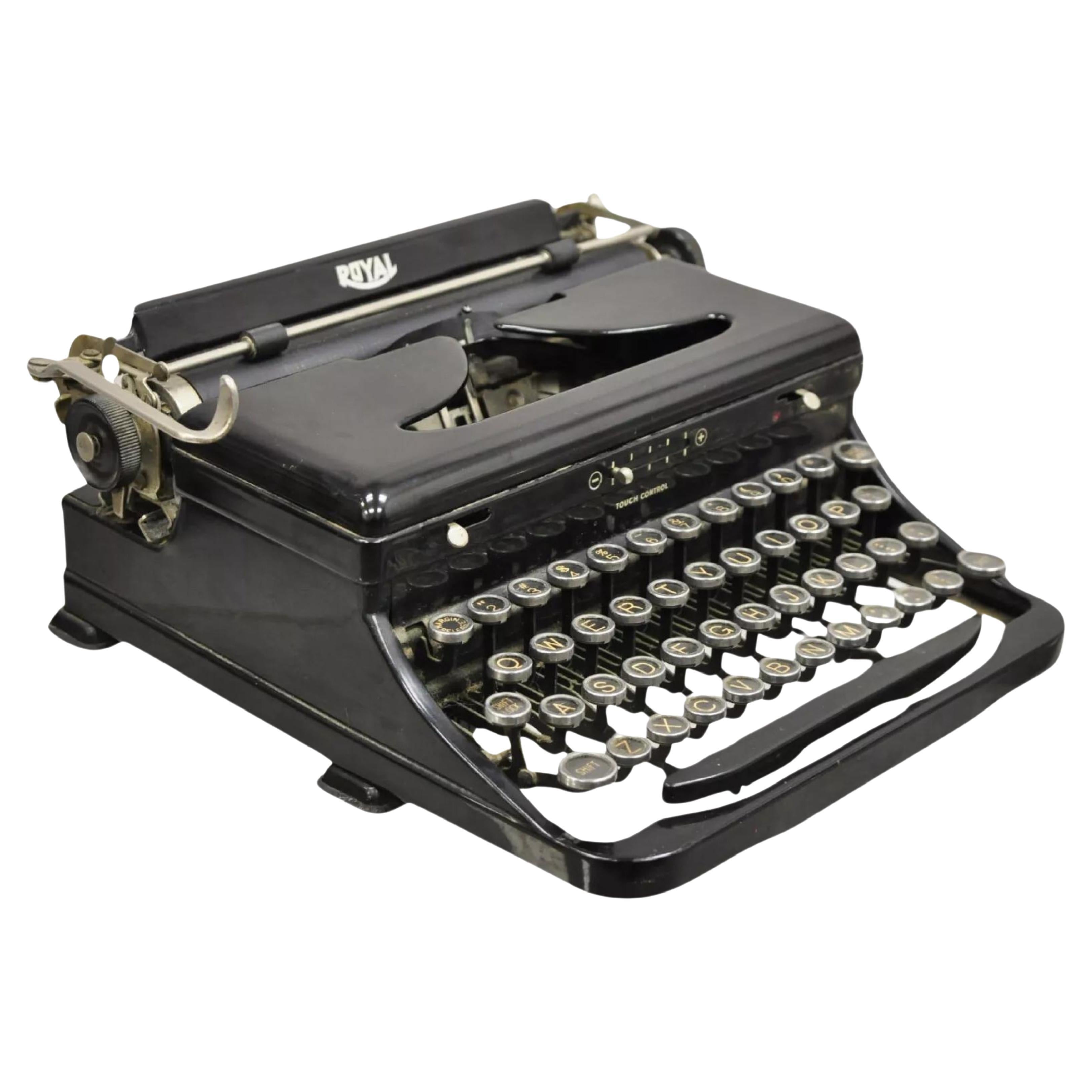 Antique 1938 Royal Model O Vintage Art Deco Black Portable Typewriter For Sale