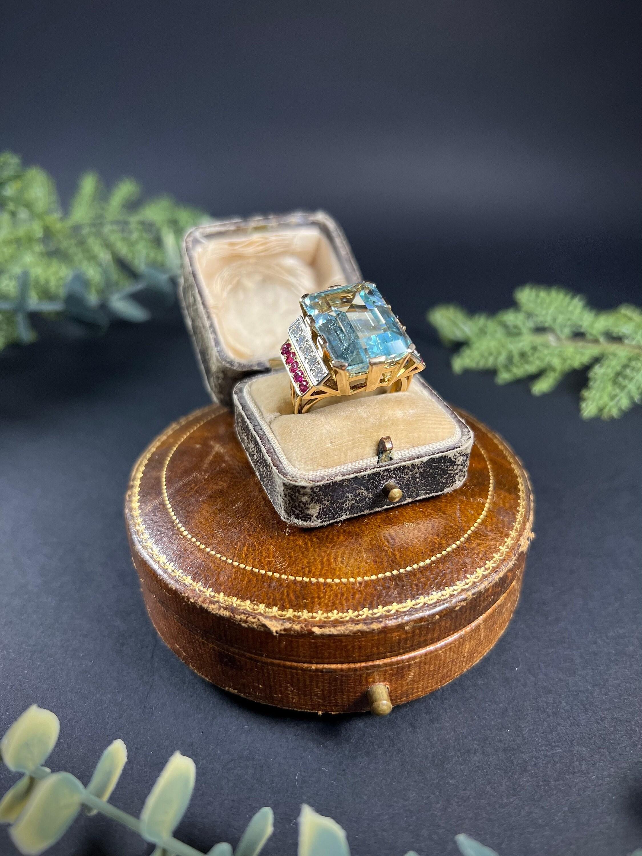 Antique 1940’s 18ct Gold Aquamarine, Diamond & Ruby Cocktail Ring For Sale 2