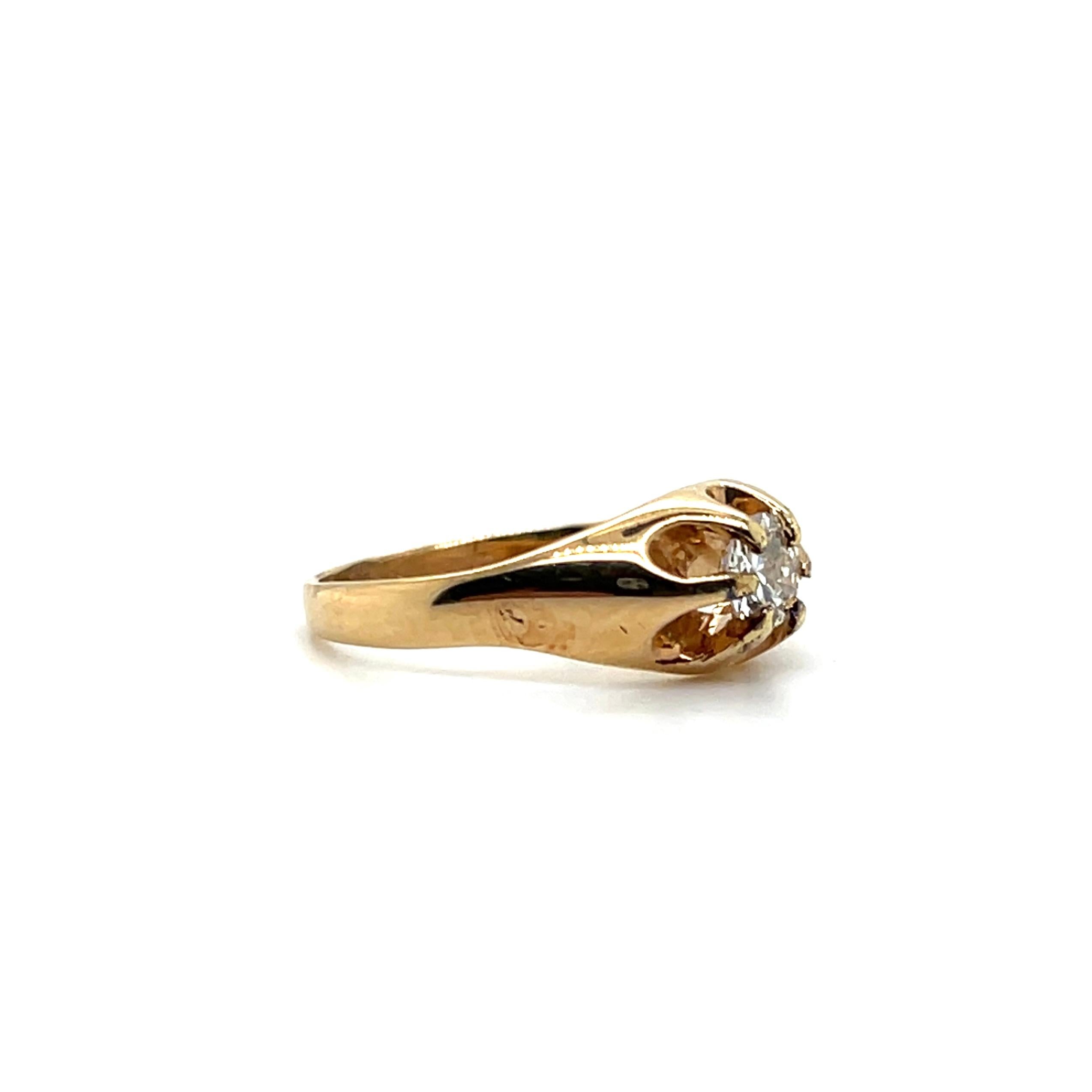 Antique 1940s Belcher Set 0.30 Carat Diamond and 14k Yellow Gold Solitaire Ring Corte redondo en venta
