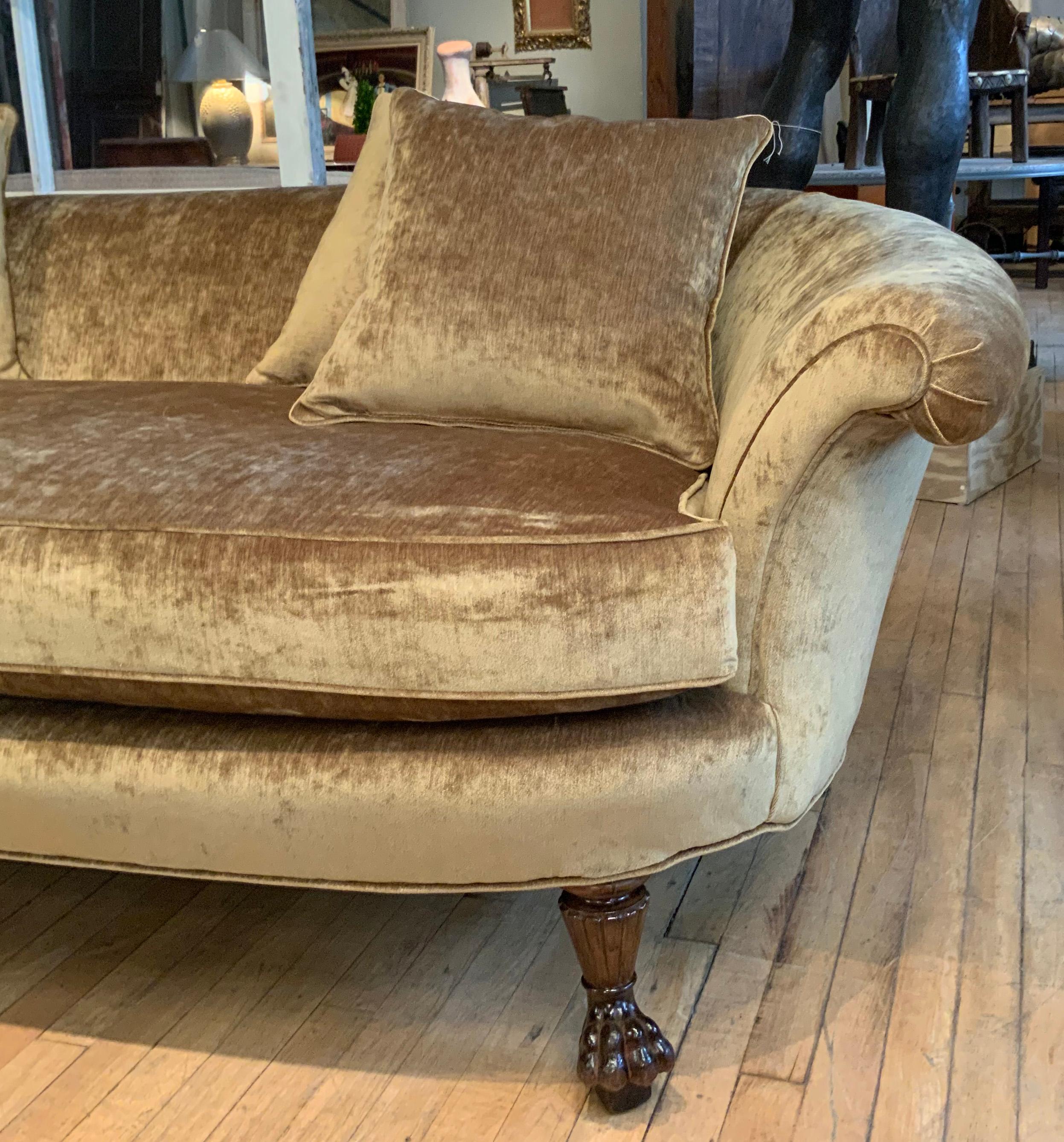 Antique 1940s Curved Back Velvet Sofa In Good Condition In Hudson, NY
