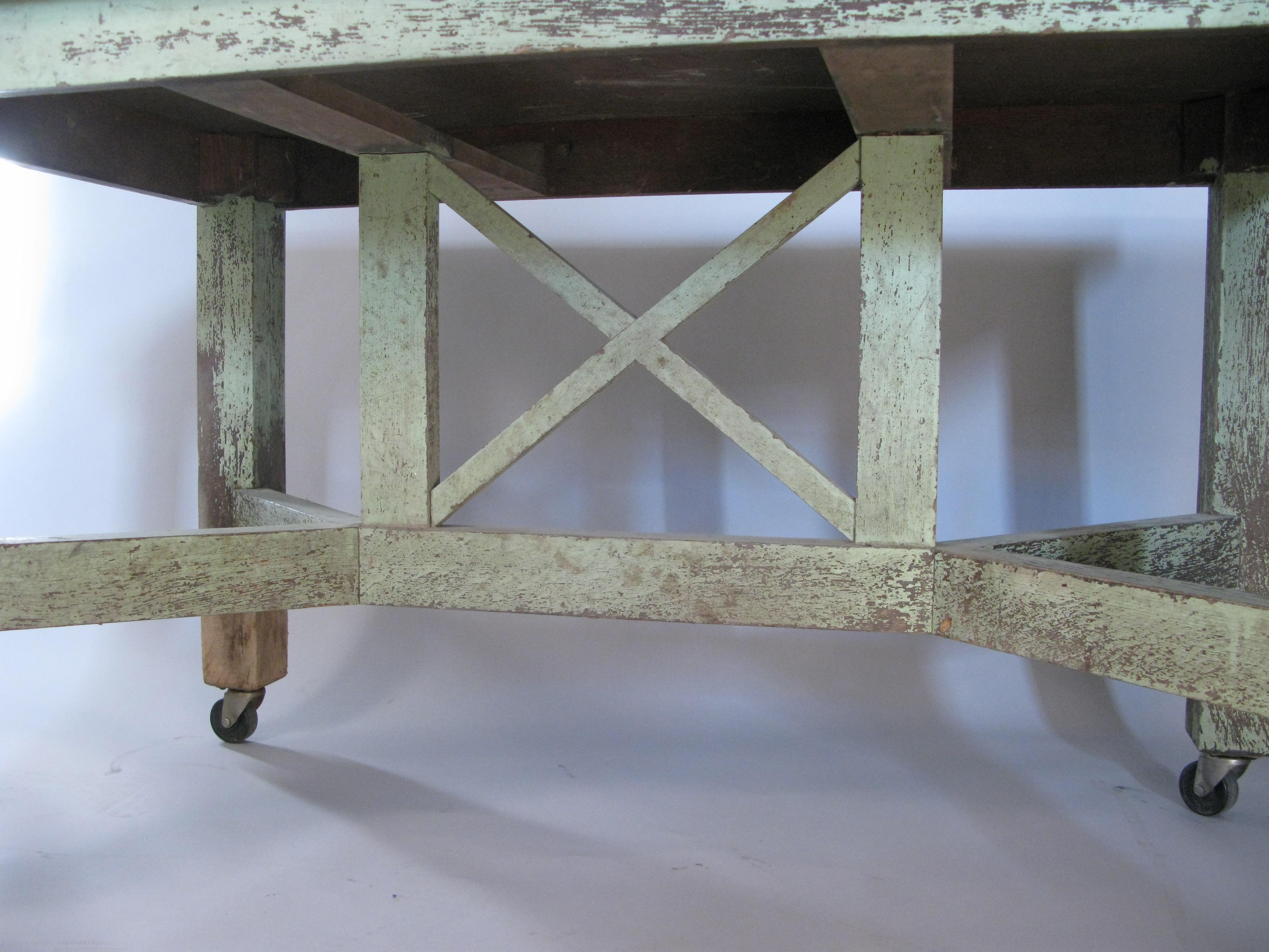 Antique 1940s Painted Country Table In Good Condition In Hudson, NY