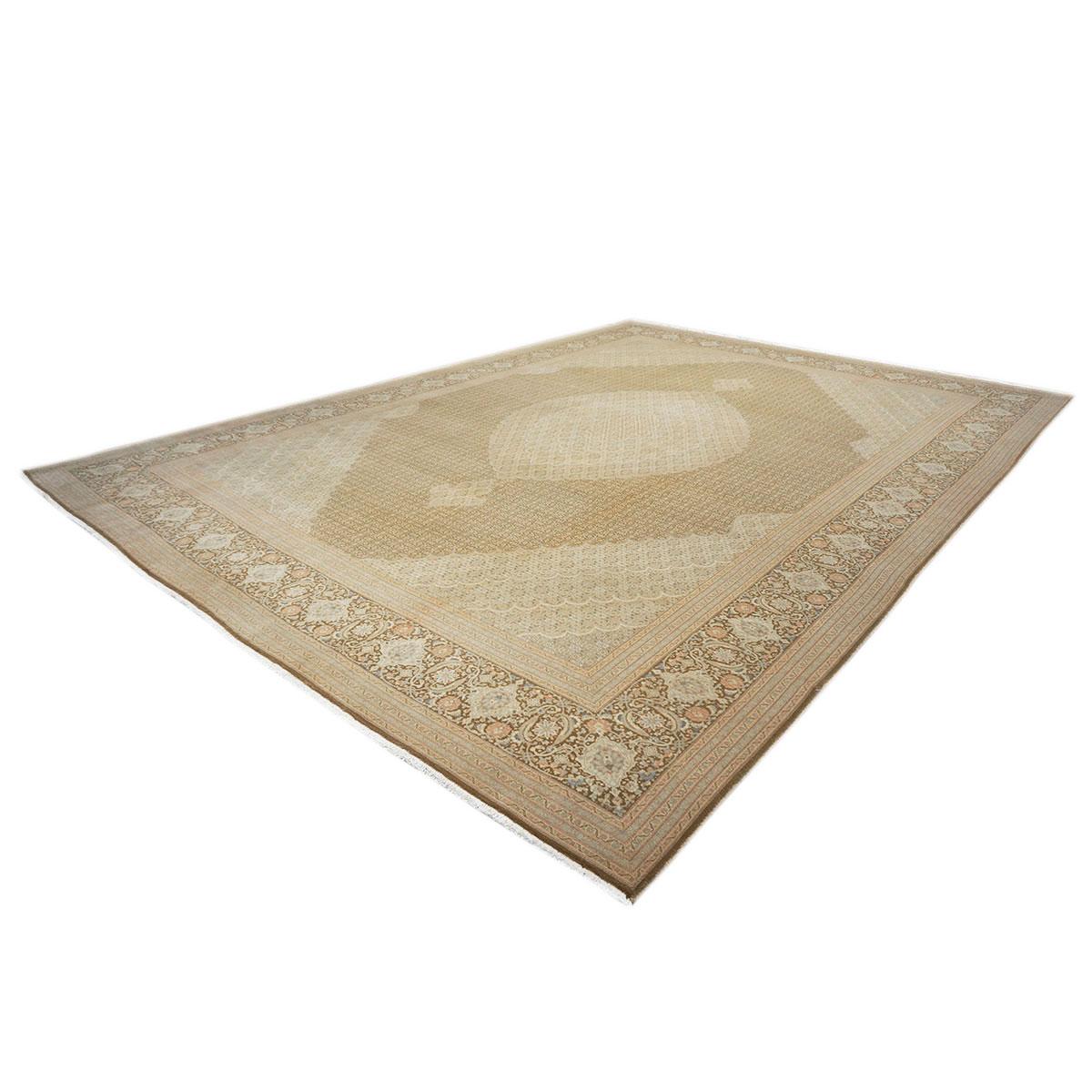 Antique 1940s Persian Tabriz 10x14 Ivory, Brown, & Tan Handmade Area Rug In Good Condition For Sale In Houston, TX