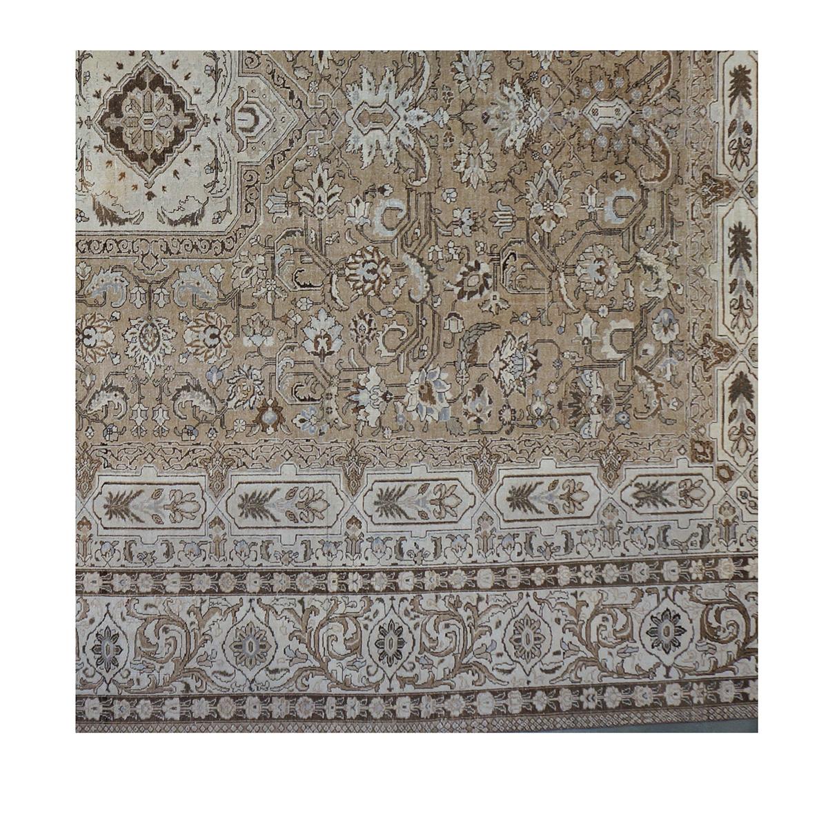 Tessuto a mano Antico tappeto persiano Tabriz oversize degli anni '40 15x20, grigio e marrone, fatto a mano in vendita