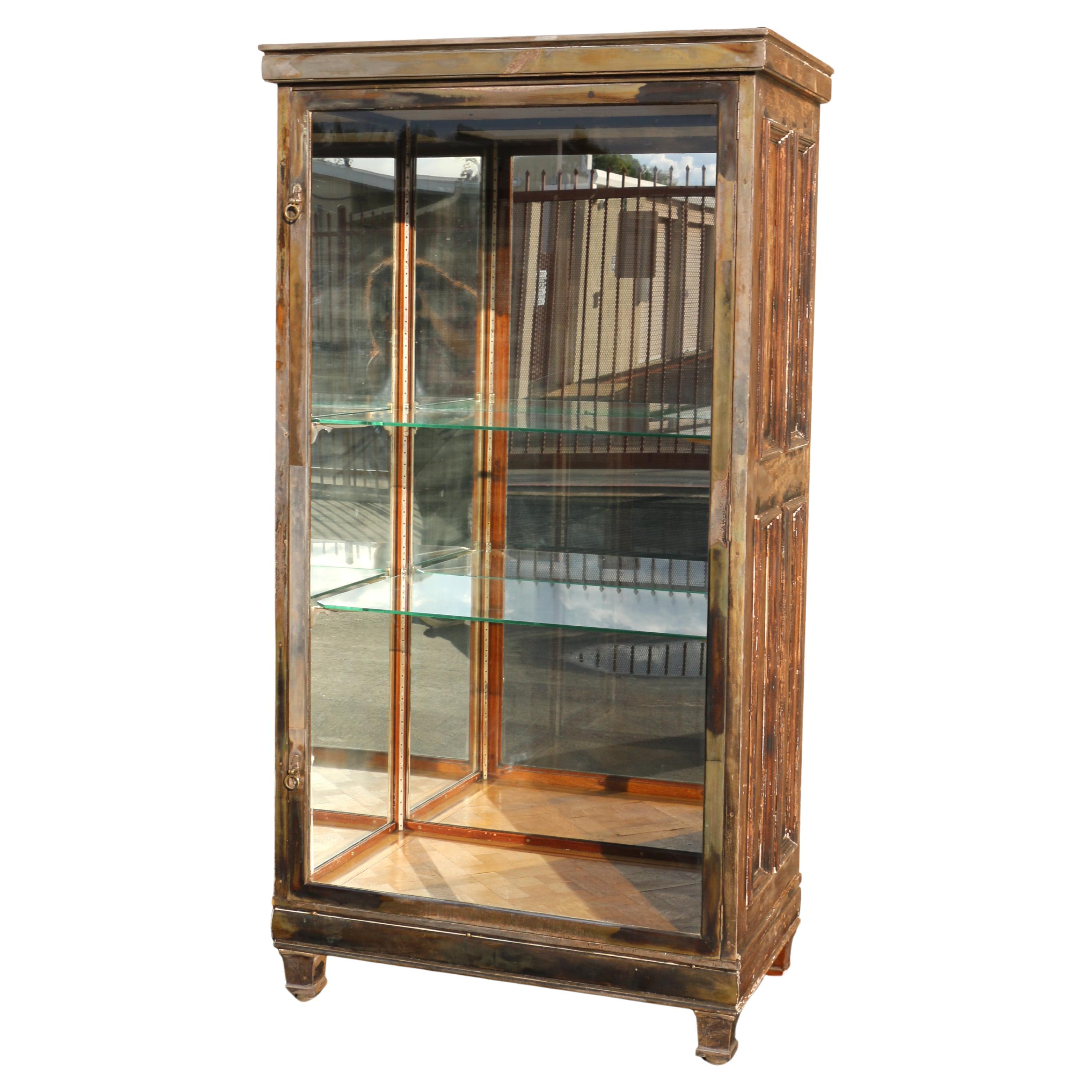 Antique Mirror, mobile da esposizione in legno rustico degli anni
40 con specchio interno