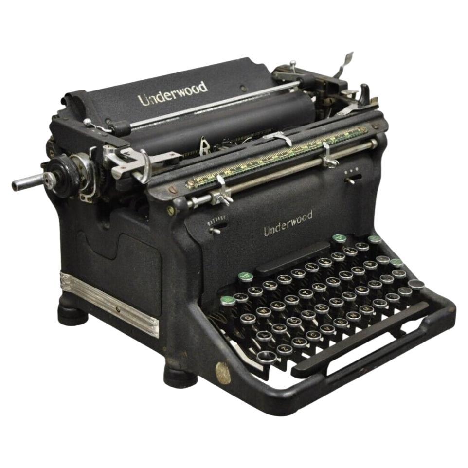 Antique 1940s Underwood Manual Typewriter