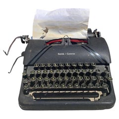 Antike Smith Corona Sterling-Tischschreiber aus dem Jahr 1945