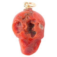 Antique 1970s Yellow Gold Red Coral Skull Pendant Necklace, 2.5cm