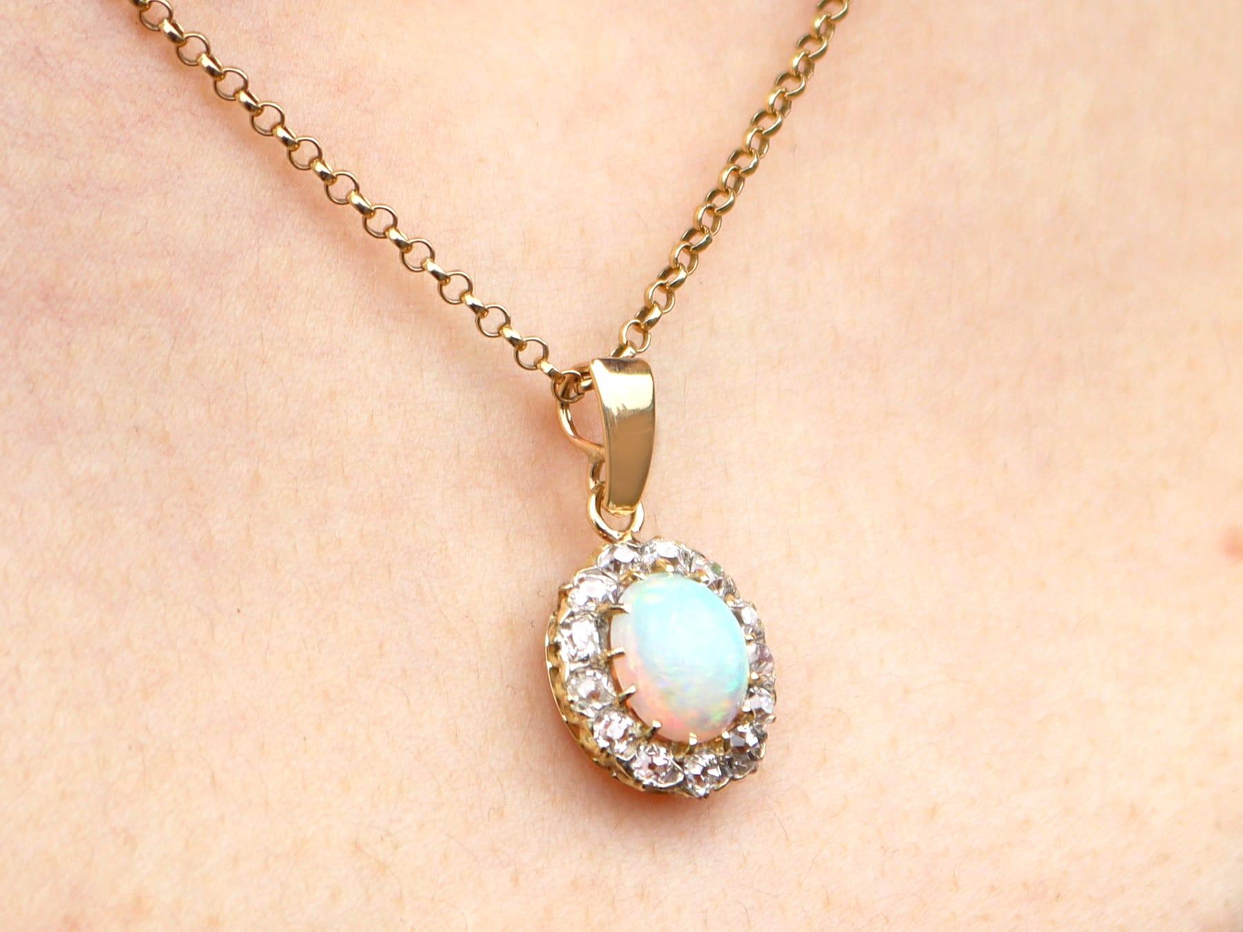 1920s Antique 1.99 Carat Opal and 1.02 Carat Diamond Yellow Gold Pendant For Sale 3