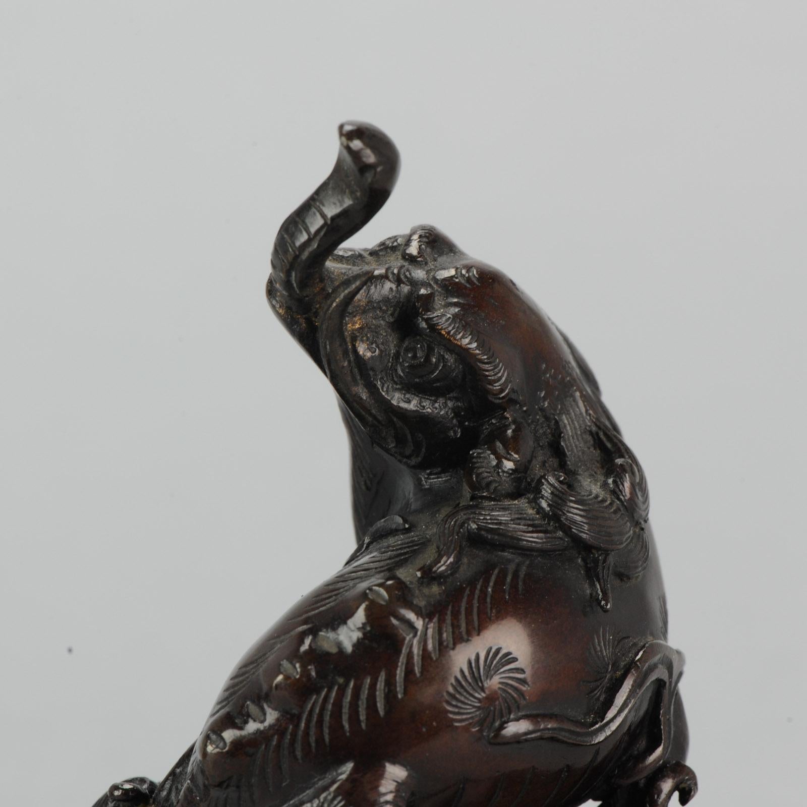 Antique 19th Century Japanese Bronze Inscens Burner on Foot Japanese Bronze For Sale 9