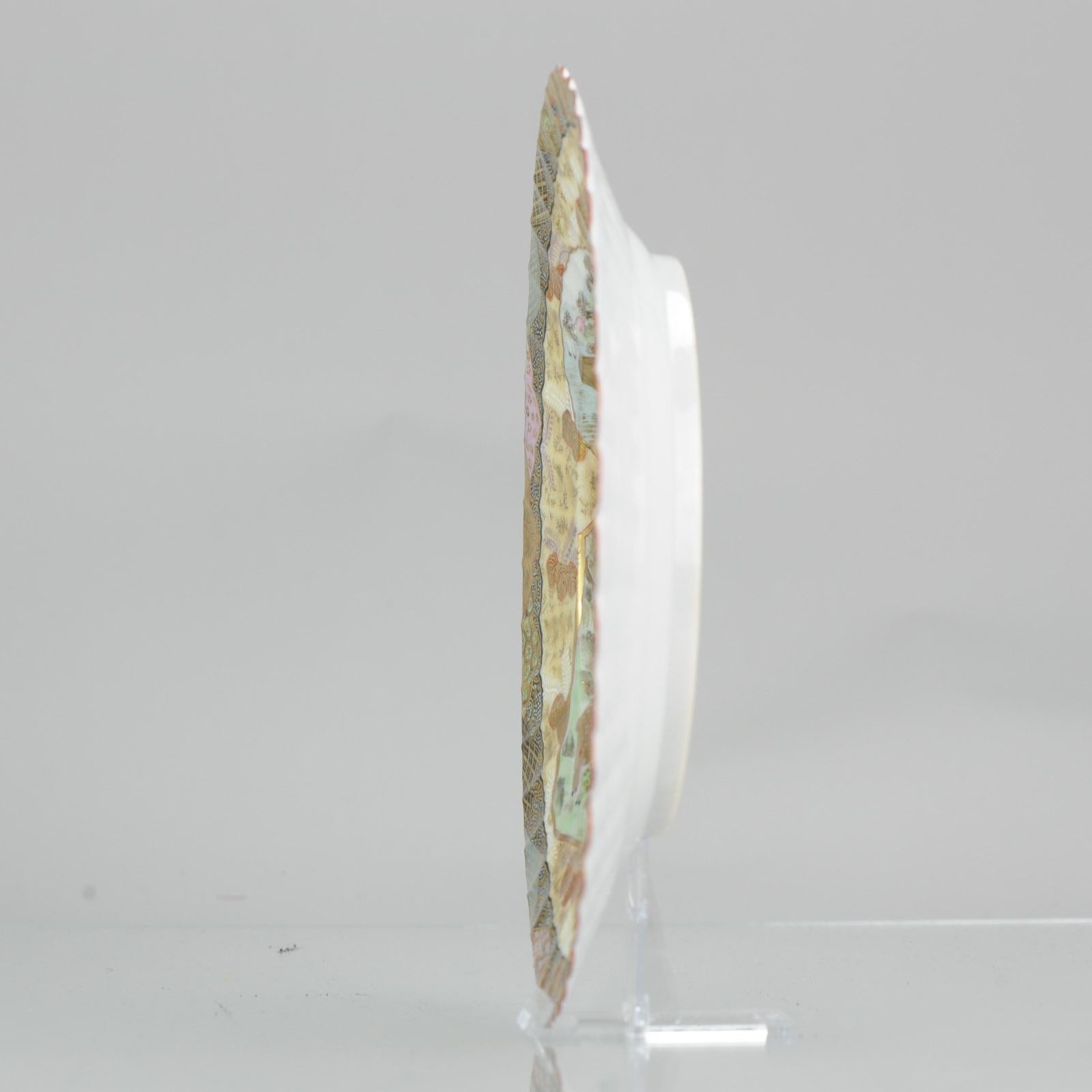 Antique Japanese Kutani Figural Landscape Dish Satsuma Style but Porcelain In Good Condition In Amsterdam, Noord Holland