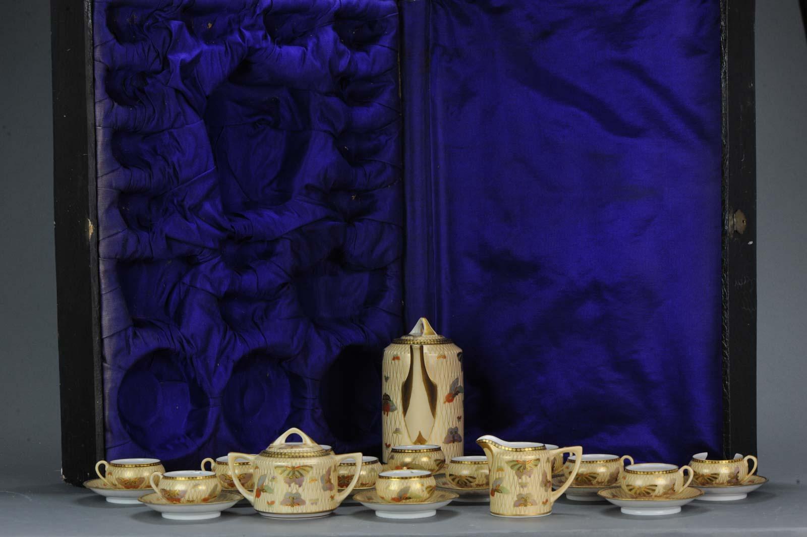 19th Century Japanese Satsuma Style Porcelain Tea Set 27pcs Pot Richly Decorated For Sale 12