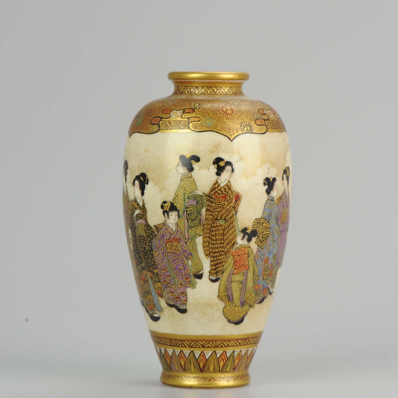 Fabulous Japanese vase. Interesting decoration of ladies
14-1-19-13-6
Condition:
Overall condition very good. Size: 120 mm
Period:
Meiji Periode (1867-1912).