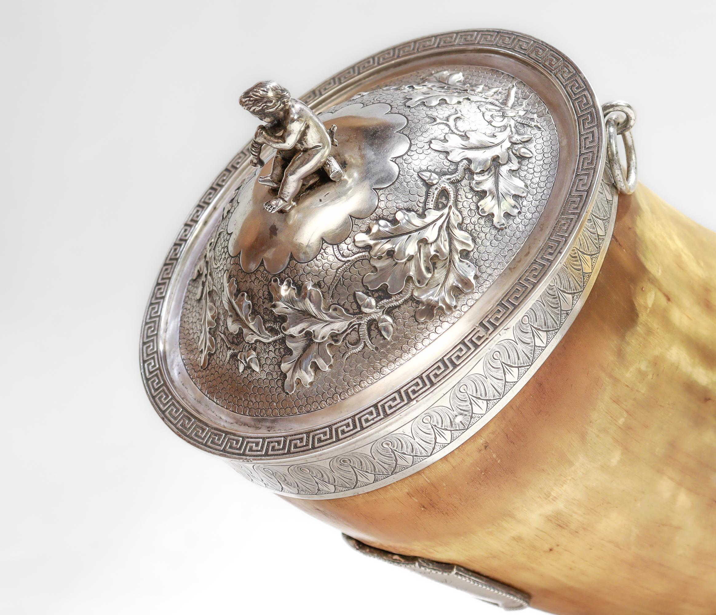Antico corno di presentazione della Schillerbund di New York del 19c &New con montature d'argento in vendita 11