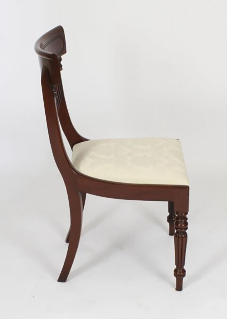 Antique 19th C 12 ft Flame Mahogany Extending Dining Table & 14 chairs 13