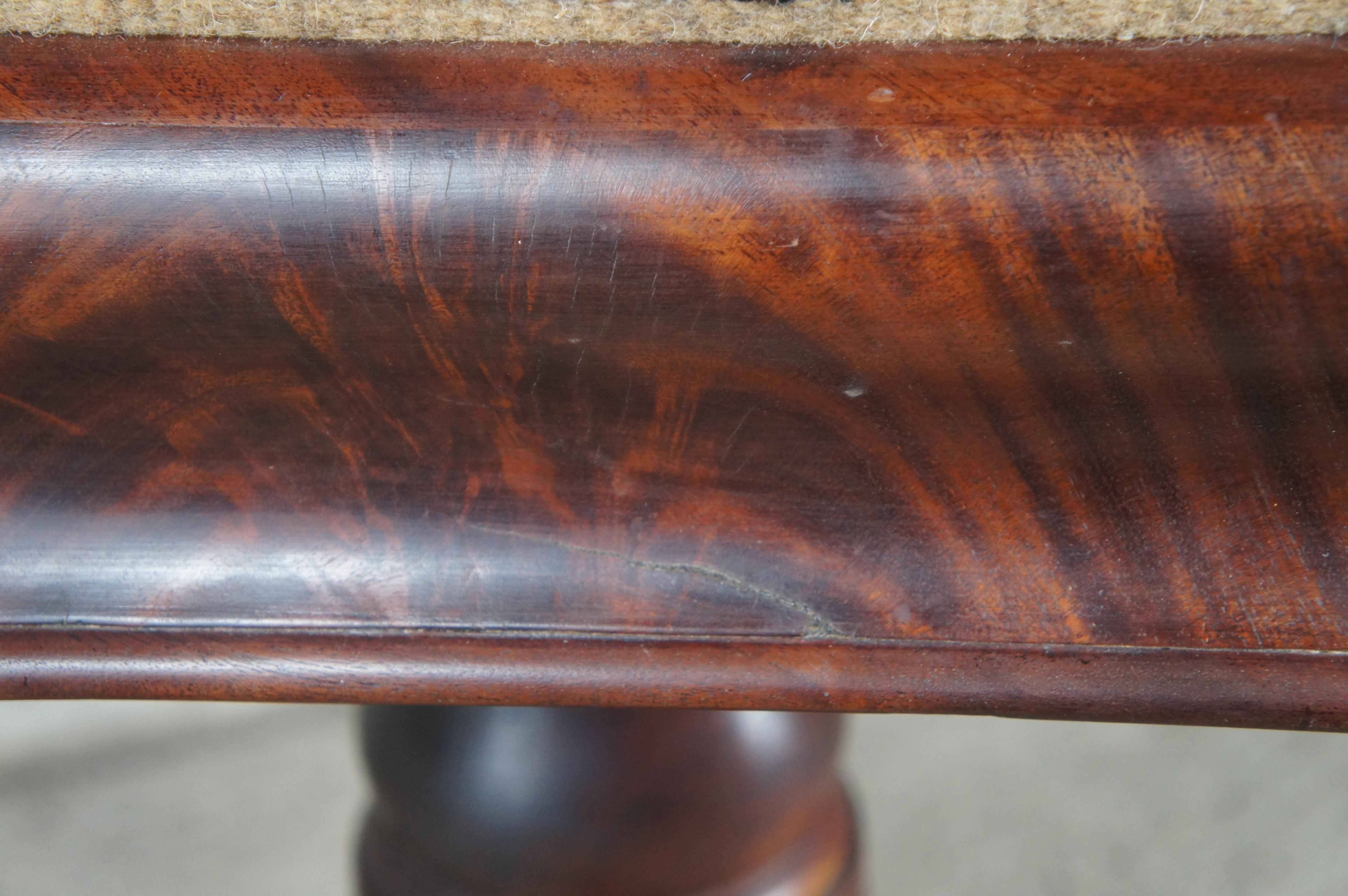 Antique 19th C. American Empire Classicism Crotch Mahogany Piano Stool Adjusts For Sale 7
