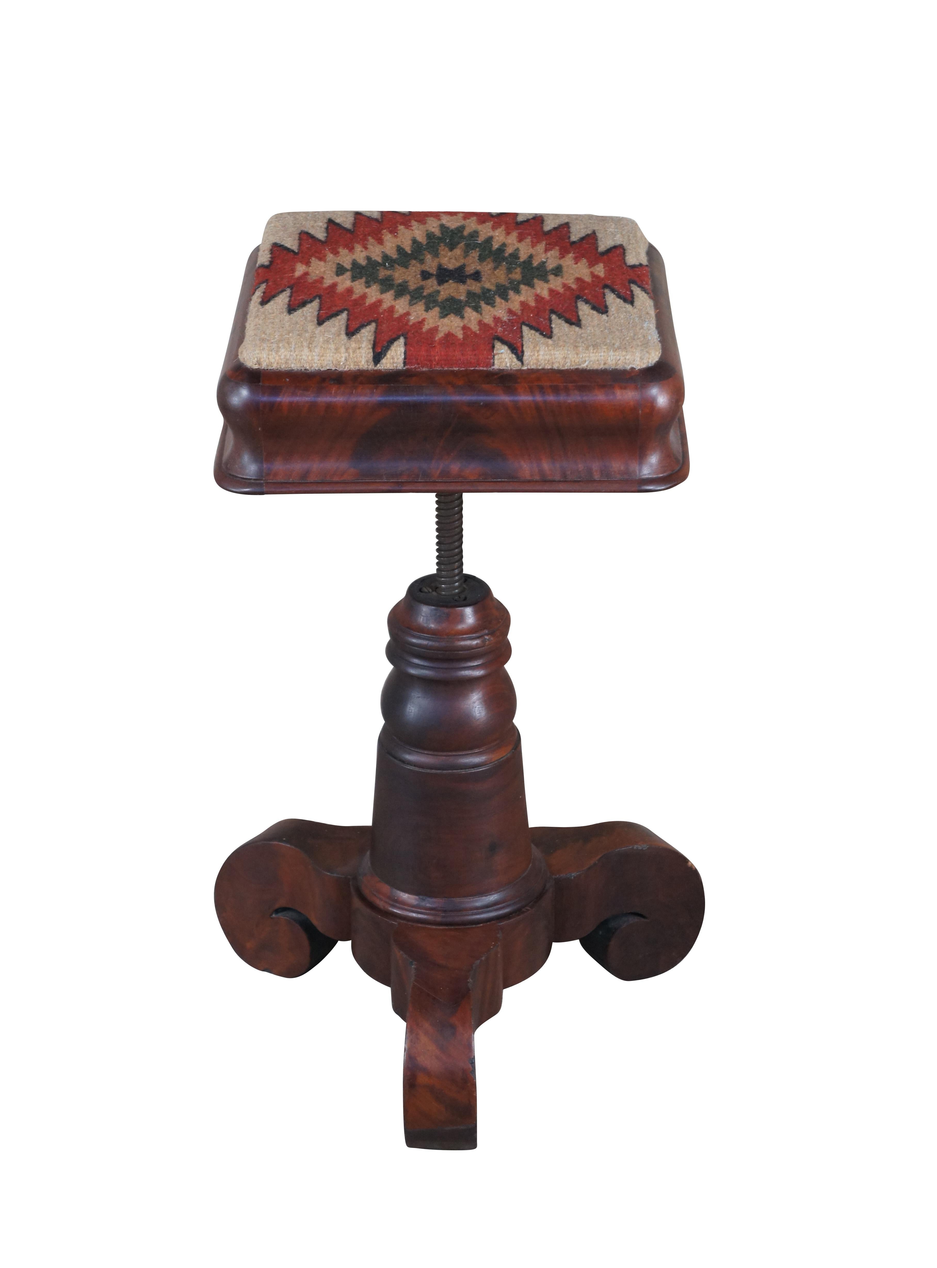 Antique 19th C. American Empire Classicism Crotch Mahogany Piano Stool Adjusts In Good Condition For Sale In Dayton, OH