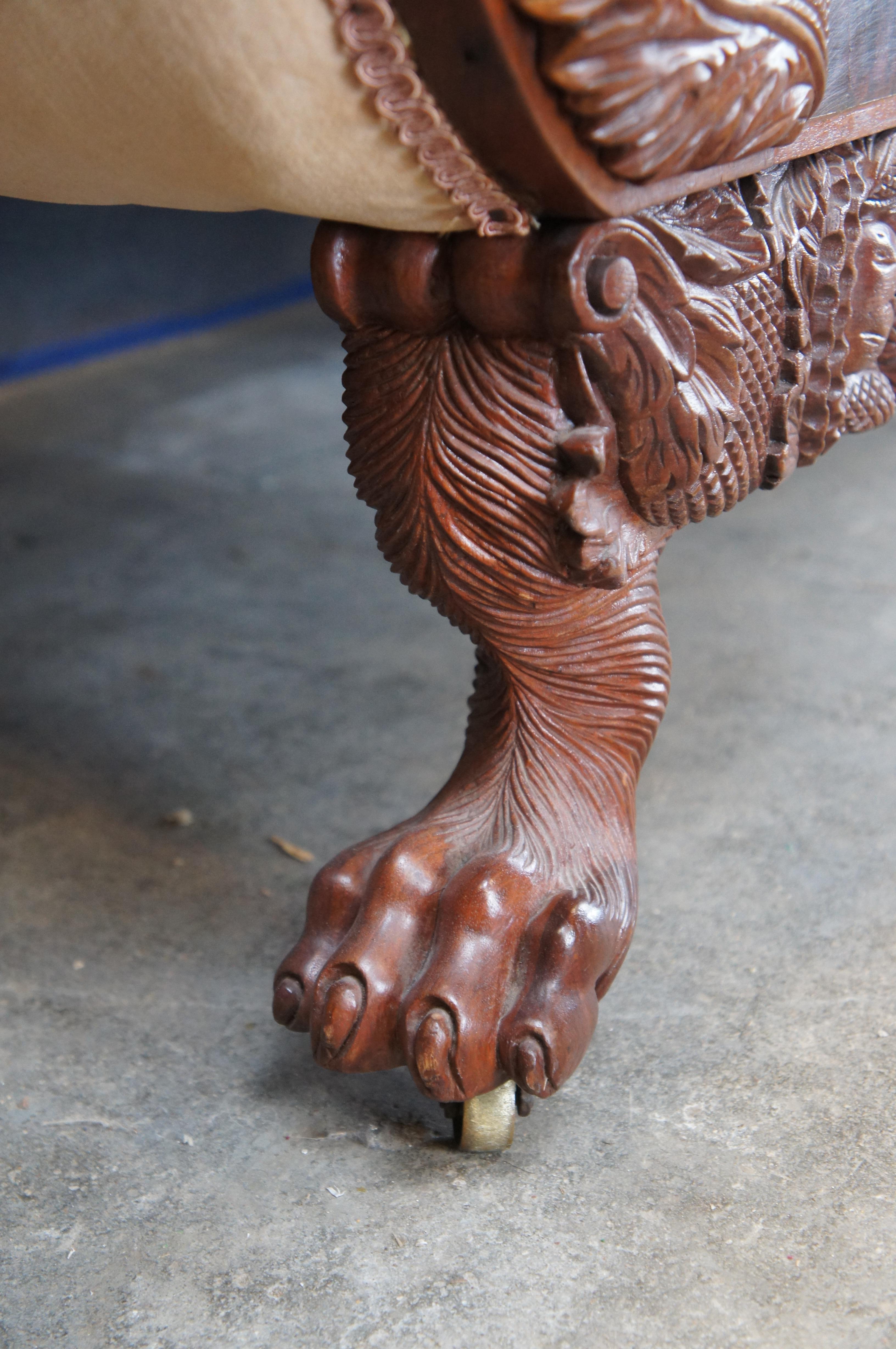 Ancien canapé de salon Empire américain du 19ème siècle en acajou flammé à pieds griffes 85 po. en vente 3