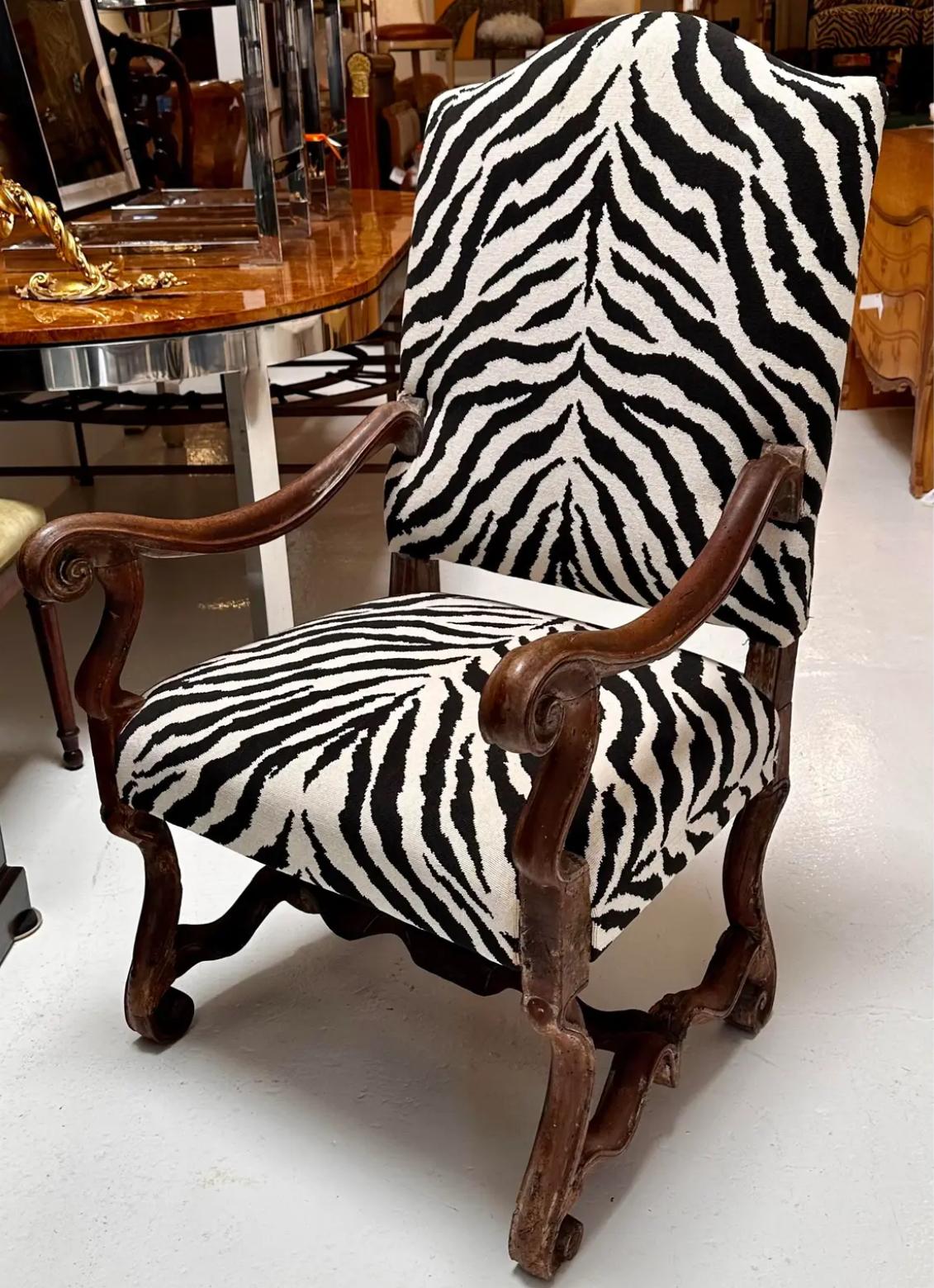 Antique 19th C Carved Walnut Os De Mouton Throne Chair W Zebra Velvet In Good Condition For Sale In LOS ANGELES, CA
