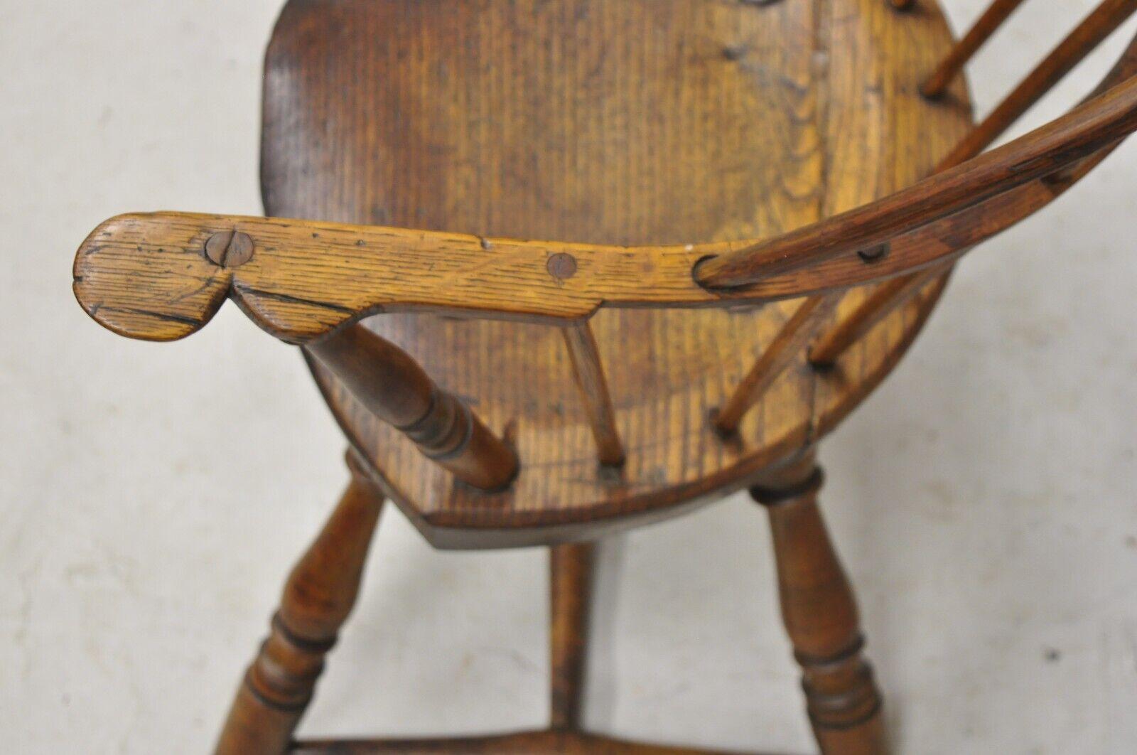 Antique 19th C Chestnut & Oak Wood Primitive Small Bowed Windsor Arm Chair For Sale 6